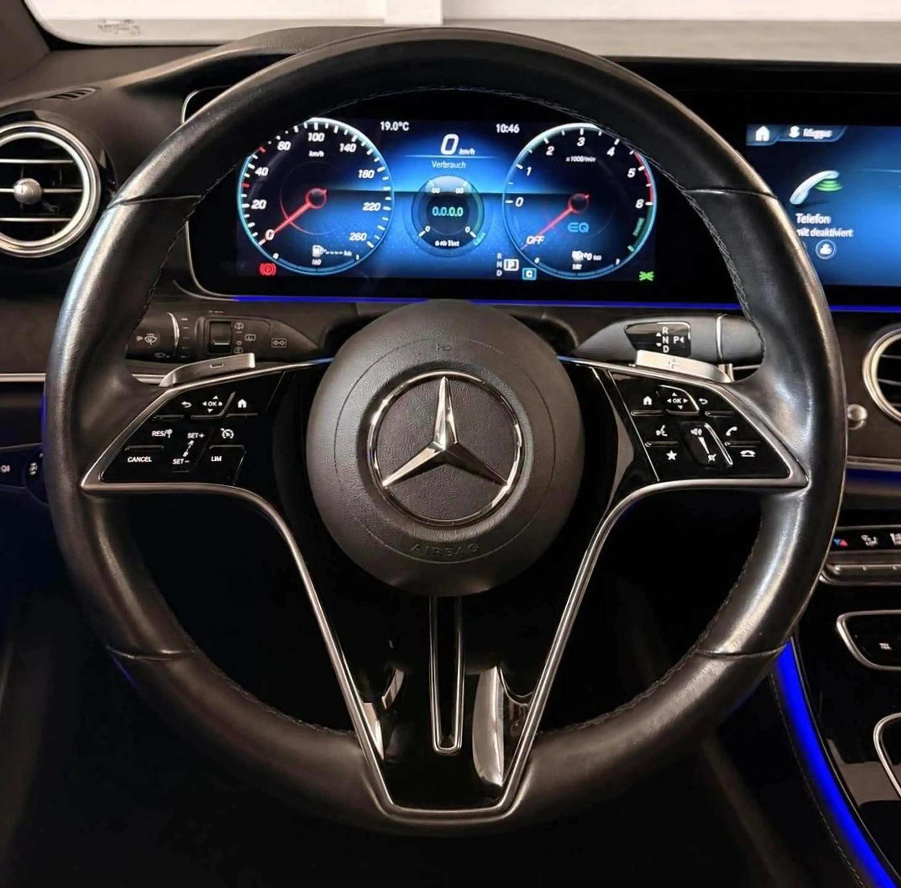 Mercedes-Benz E 300 de AHK/MEMORY/KAMERA/STANDHEIZ./AMBIENTE — photo 15