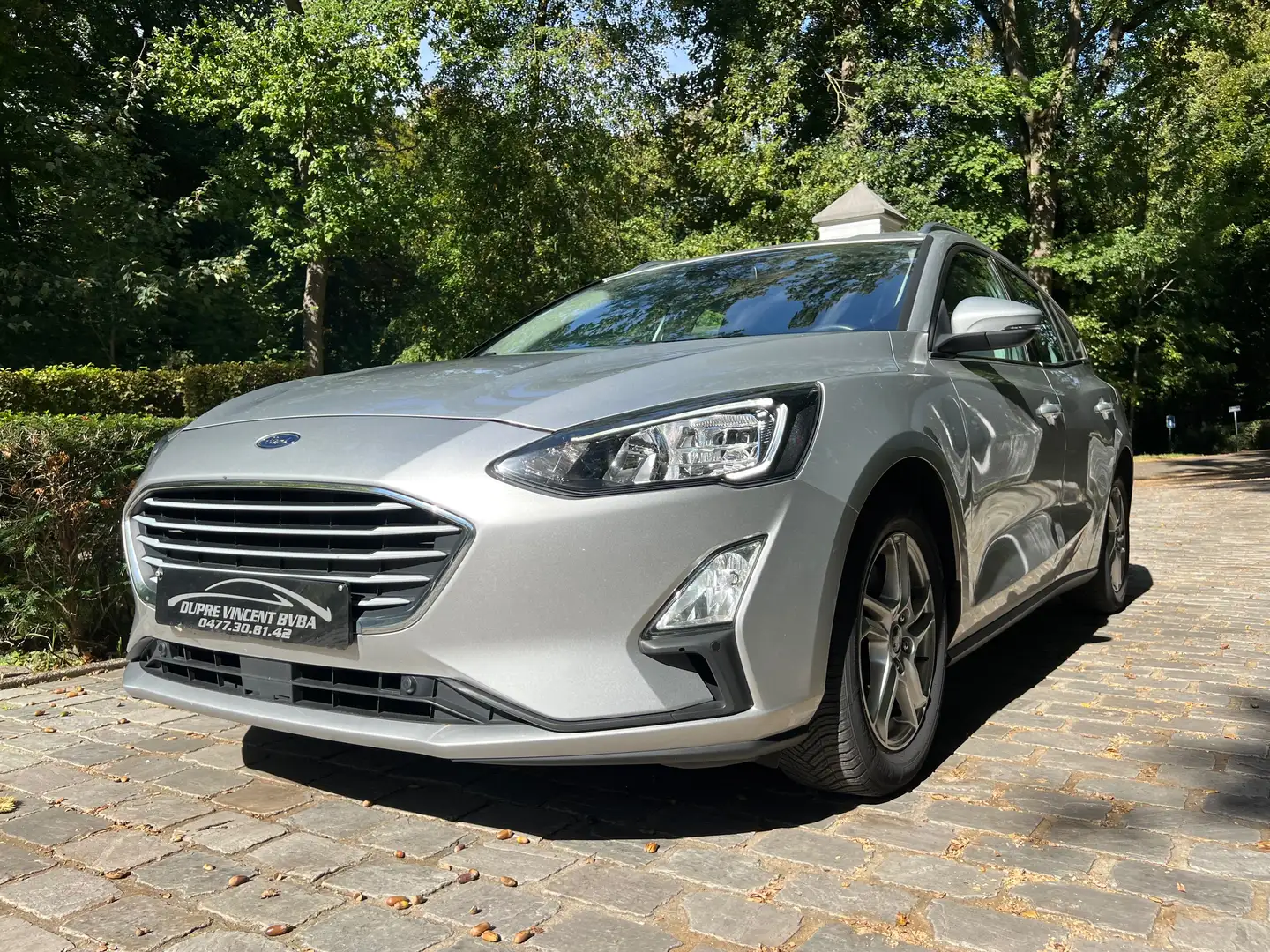 Ford Focus Focus 1.0 EcoBoost Start-Stopp-System TREND Zilver - 2