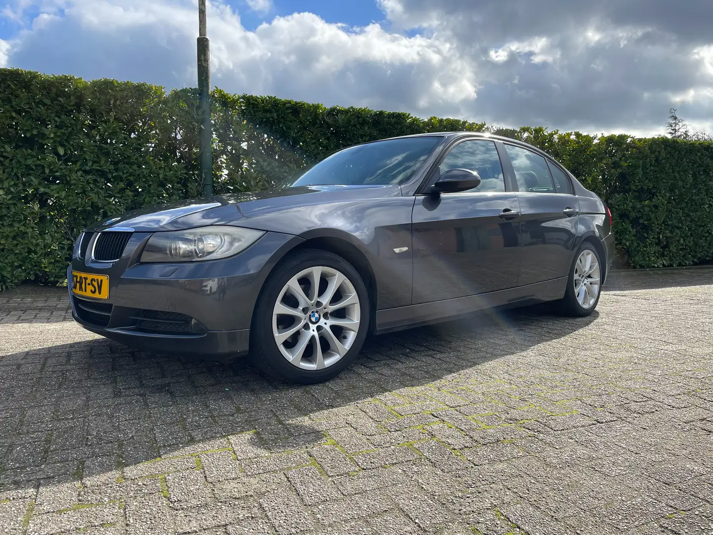 BMW 320 320i Dynamic Exec. Grijs - 2