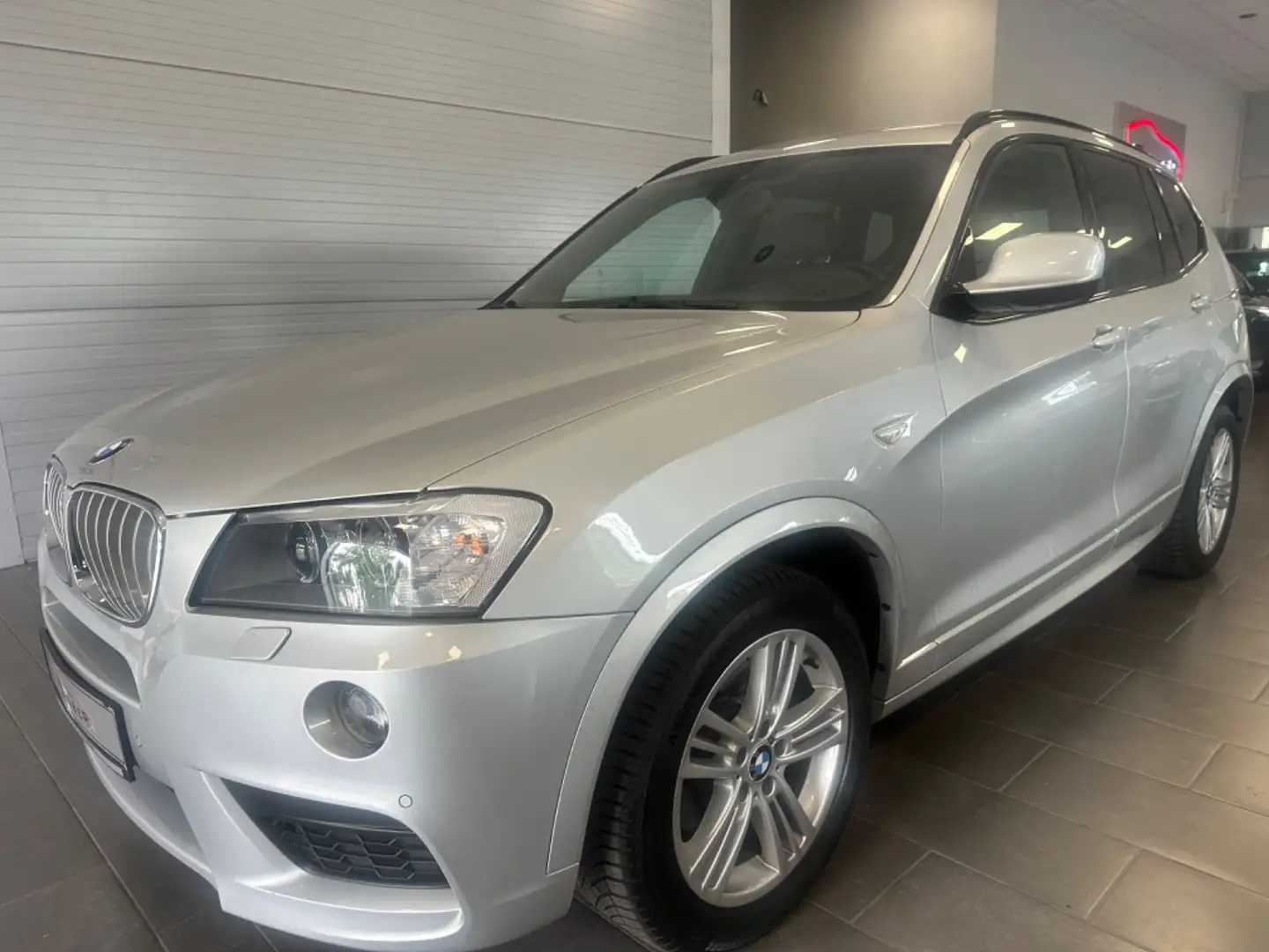 BMW X3 xDrive 35 d M Sport /HUD/LED/AHK Zilver - 1