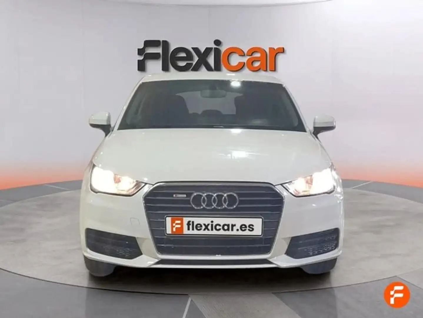 Audi A1 Attracted 1.4 TDI 66kW (90CV) Sportback Blanco - 2