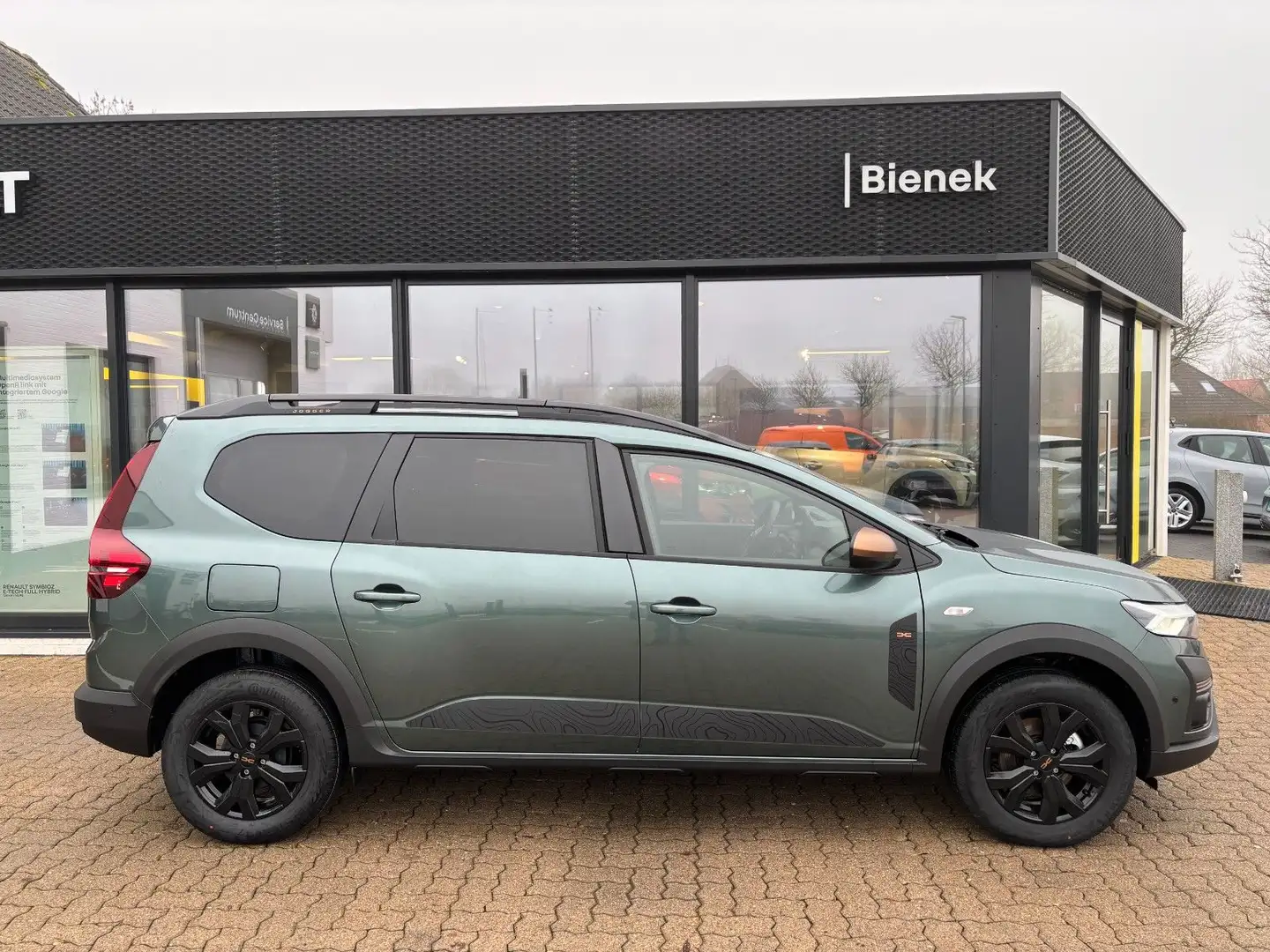 Dacia Jogger Extreme Hybrid 140 5-Sitzer Grün - 1