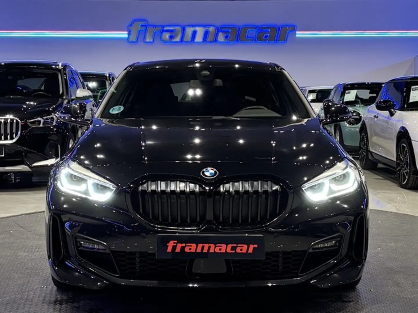 BMW 118 118dA Business Negro - 2