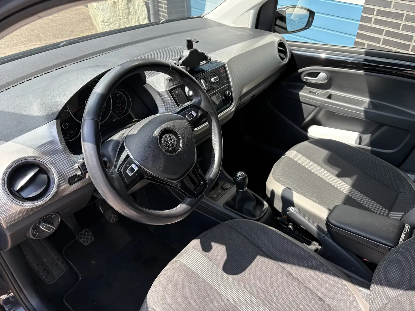 Volkswagen up! 1.0 BMT high up!, airco, cruise/camera/lmv Negru - 2