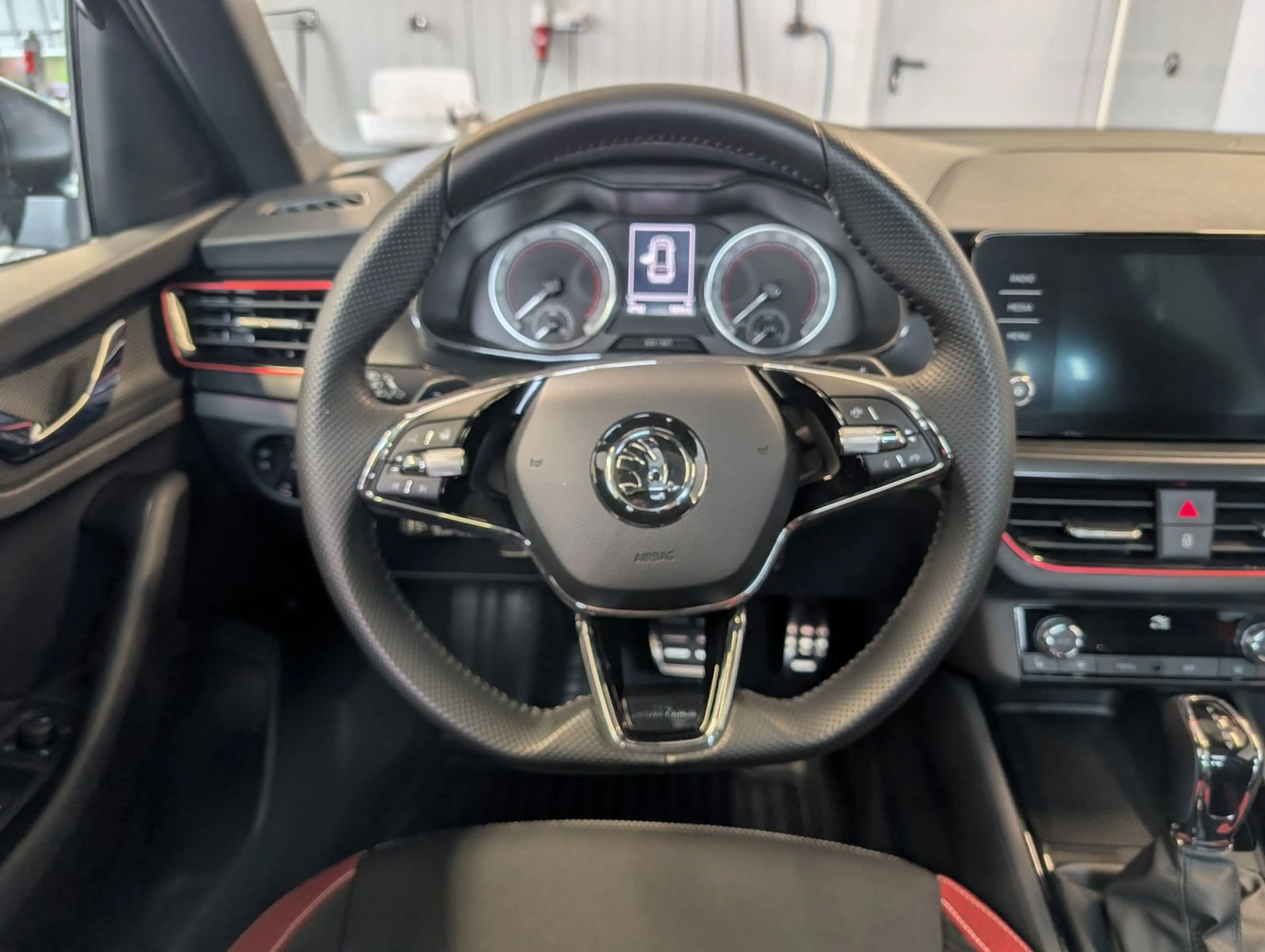 Skoda Kamiq Kamiq 1.0 TSI DSG Monte Carlo AHK EHK RFK SHZ A... — photo 15