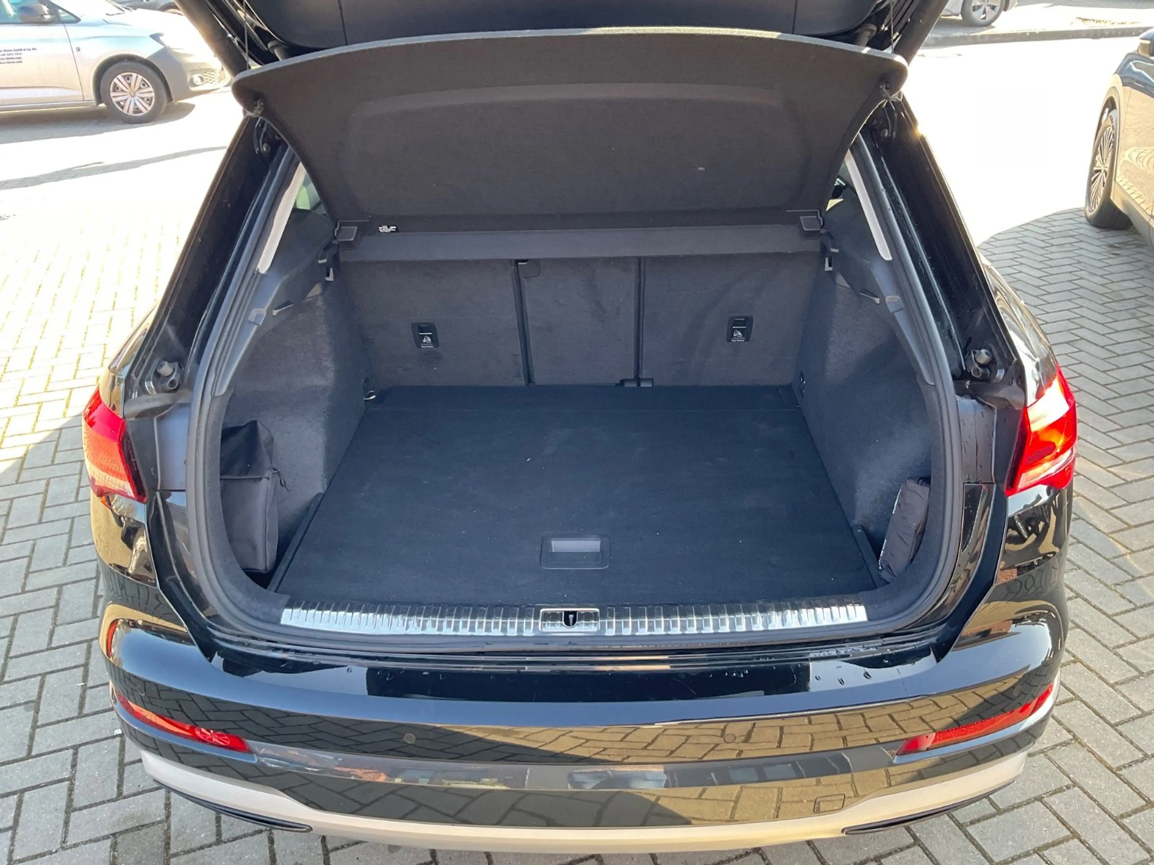 Audi Q3 35 TFSI S tronic,Panorama,LED,Carplay,Navi — photo 12