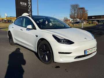 Model 3 Standard Range RWD Plus 57,5kWh RWD Plus