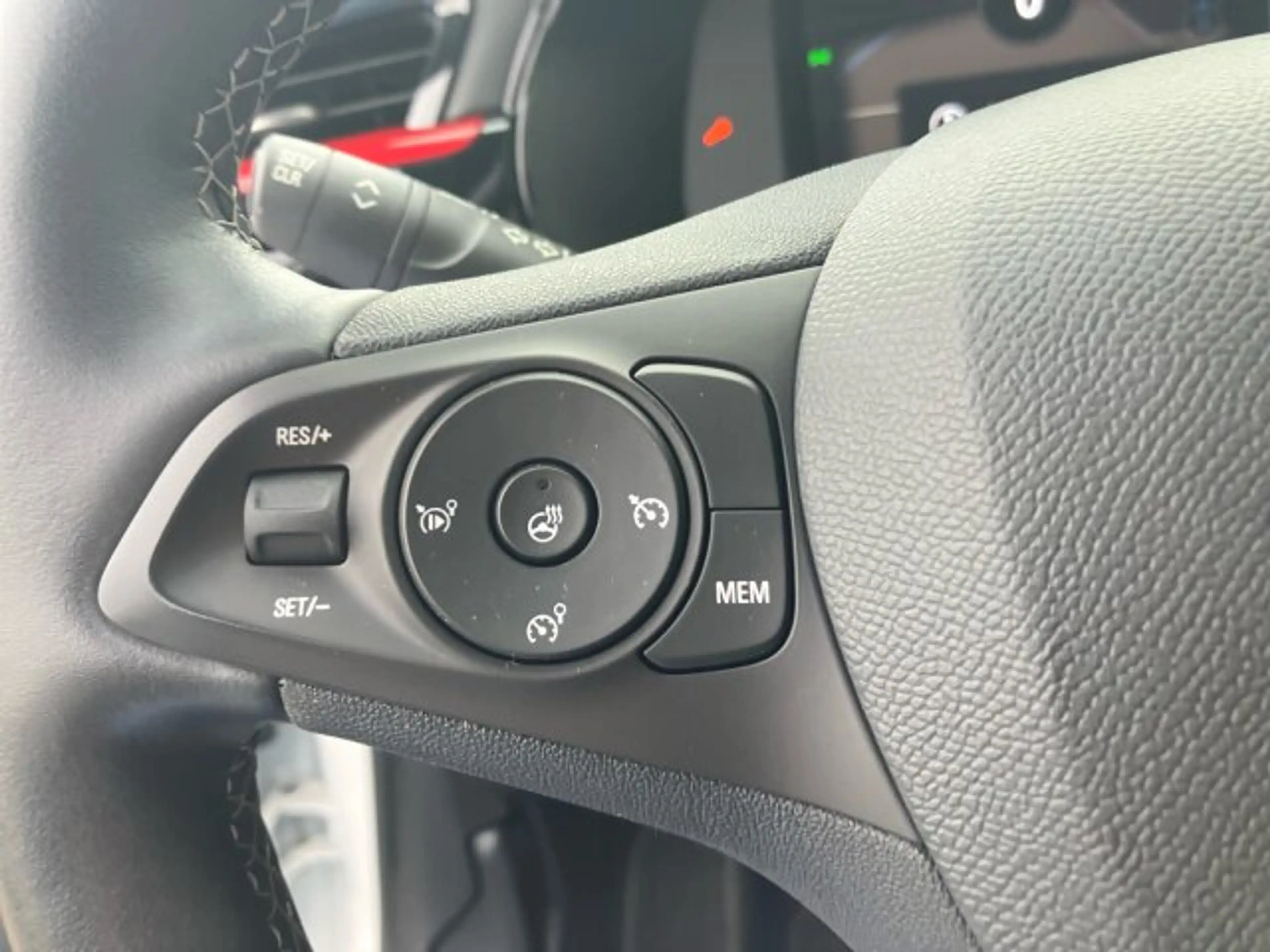 Opel Corsa-e GS Line Automatik Klimaautomatik Sitzheizung — photo 11