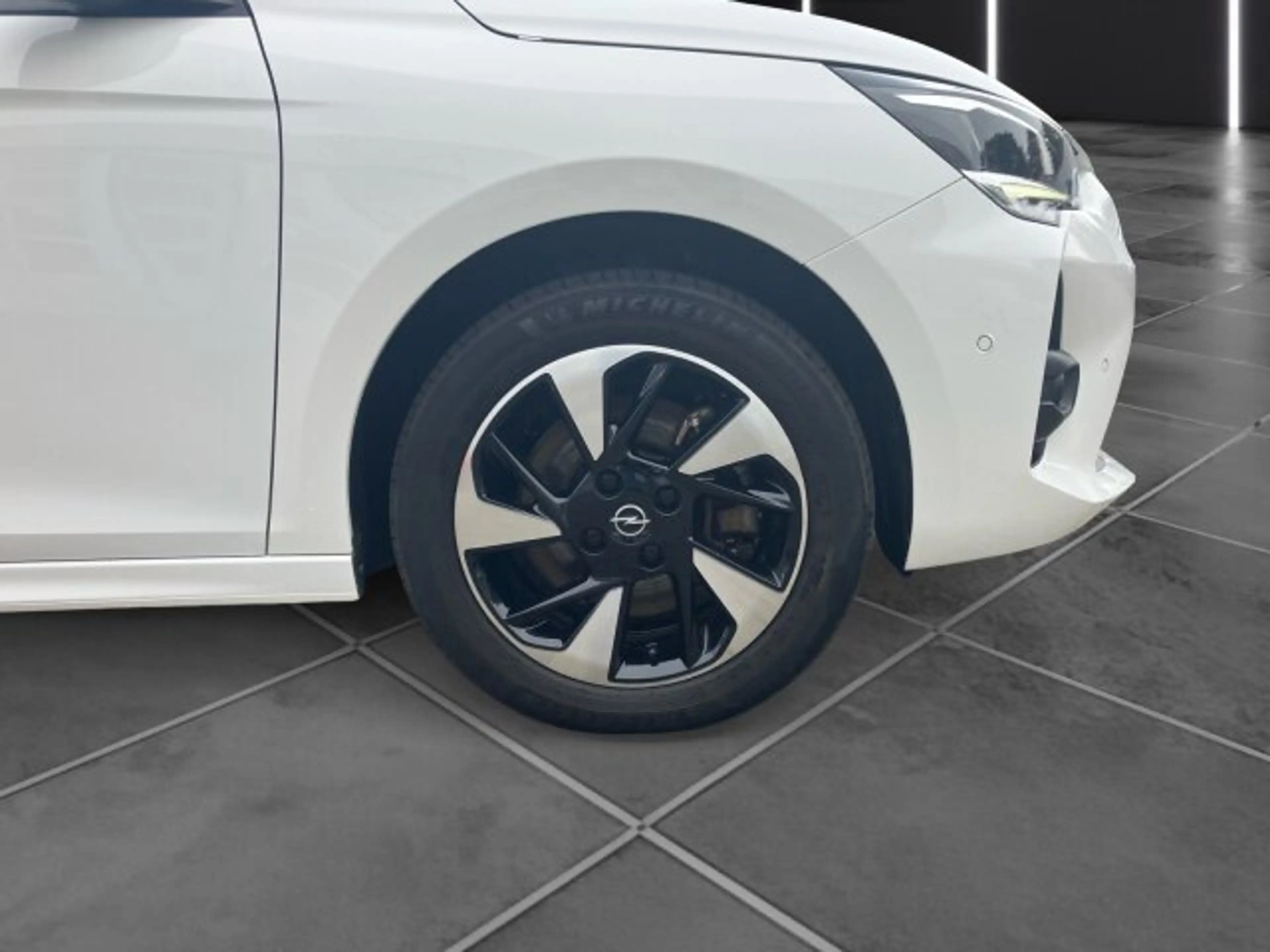 Opel Corsa-e GS Line Automatik Klimaautomatik Sitzheizung — photo 6