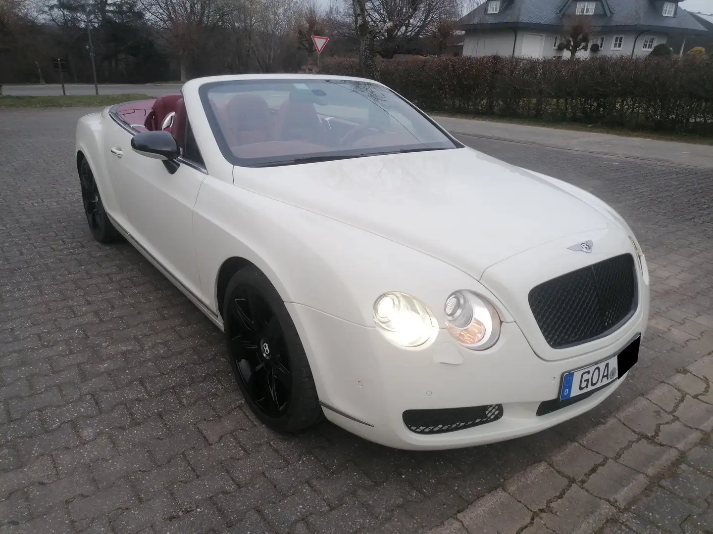 Bentley Continental Continental GTC bijela - 1