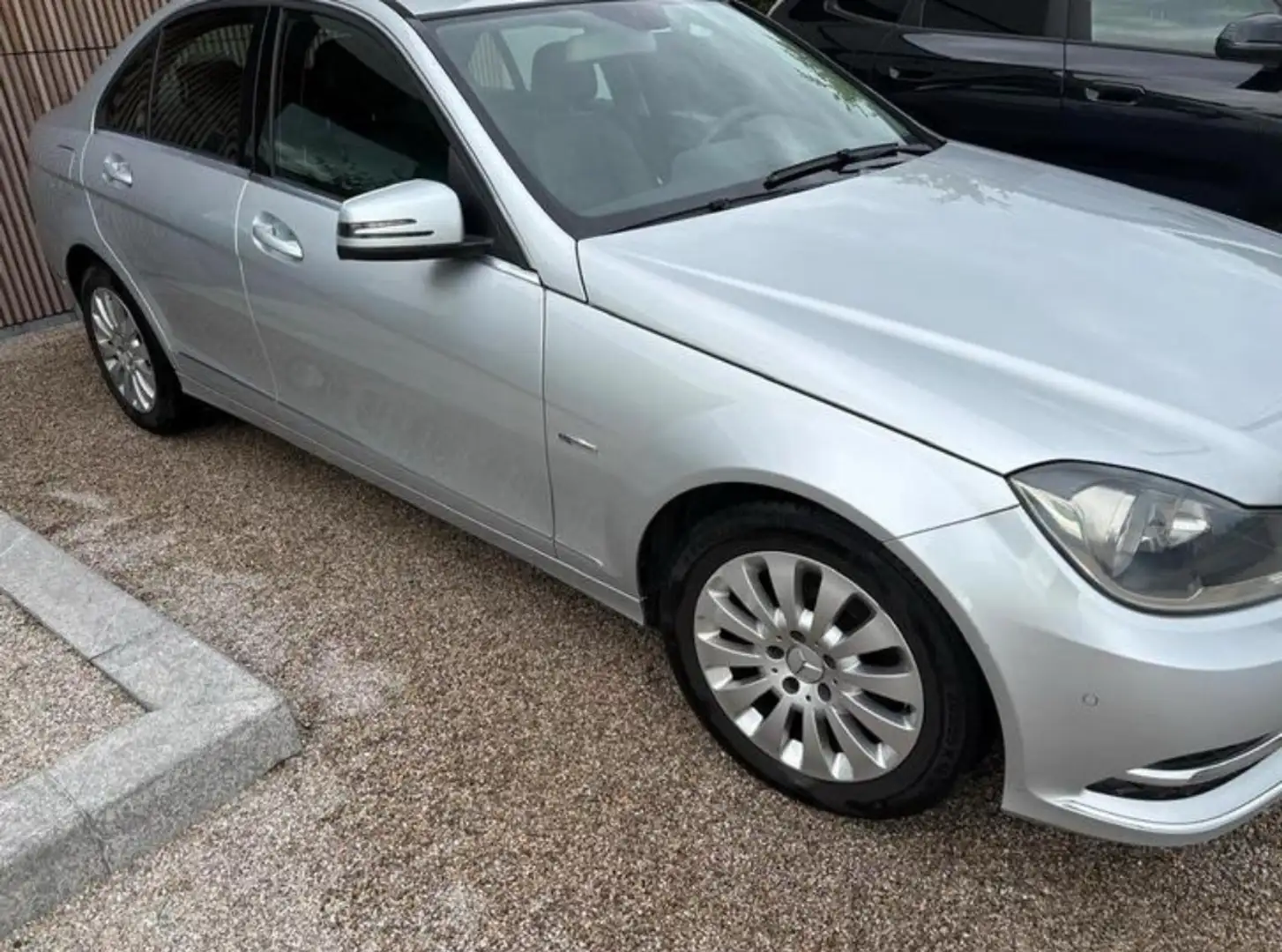 Mercedes-Benz C 180 BlueEFFICIENCY Avantgarde - 2