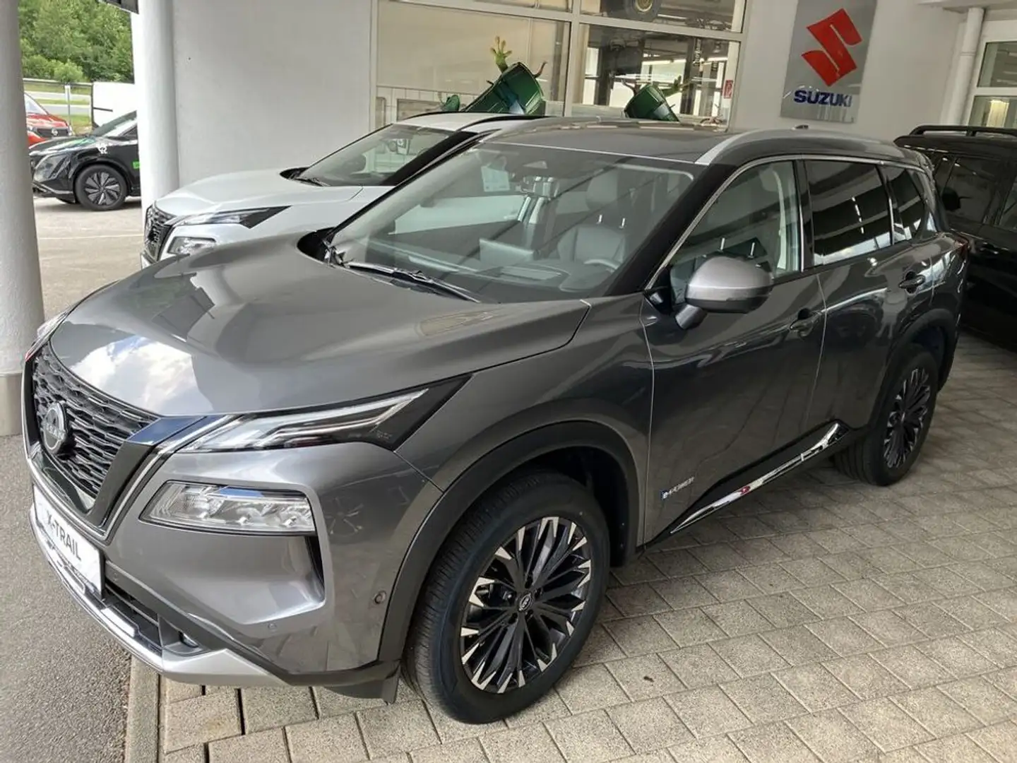 Nissan X-Trail 1,5 VC-T e-Power 4ORCE Allrad Tekna PGD Argent - 1
