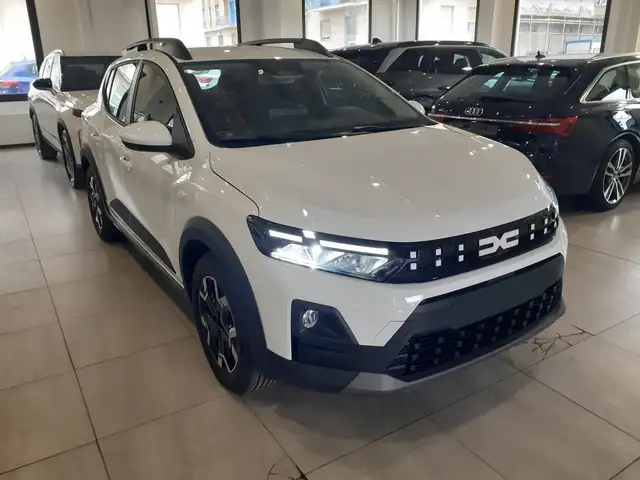 Dacia Sandero view 2