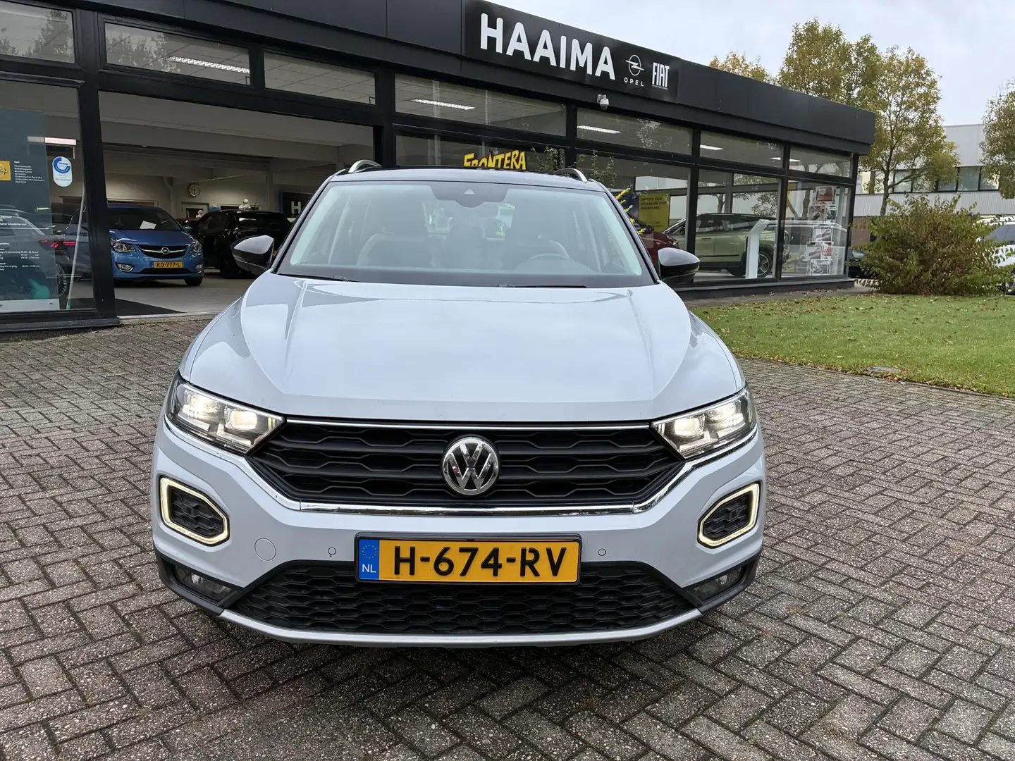 Volkswagen T-Roc 1.5 TSI Sport | Climate control | Navigatie | Park Blanc - 2