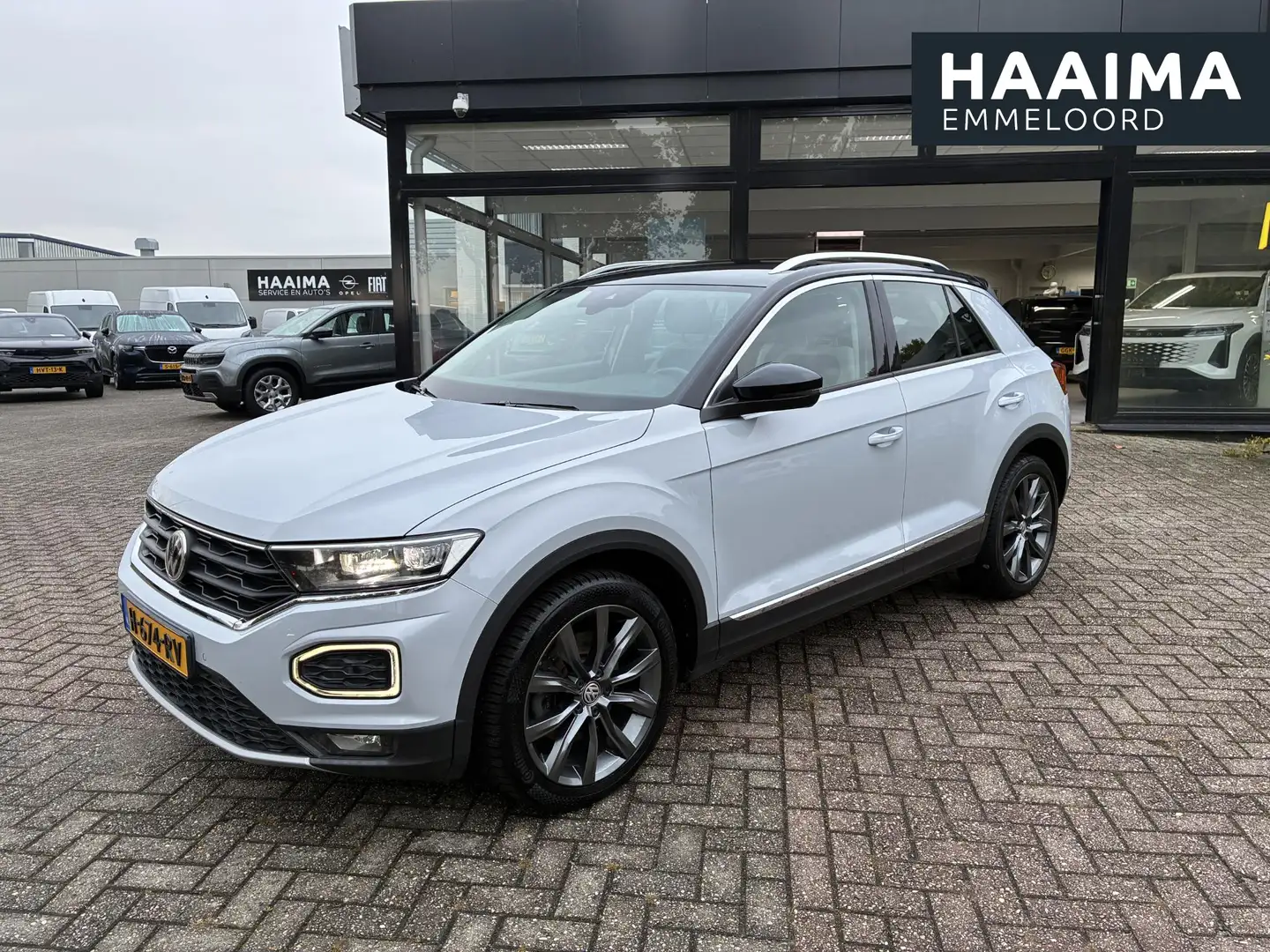 Volkswagen T-Roc 1.5 TSI Sport | Climate control | Navigatie | Park Weiß - 1