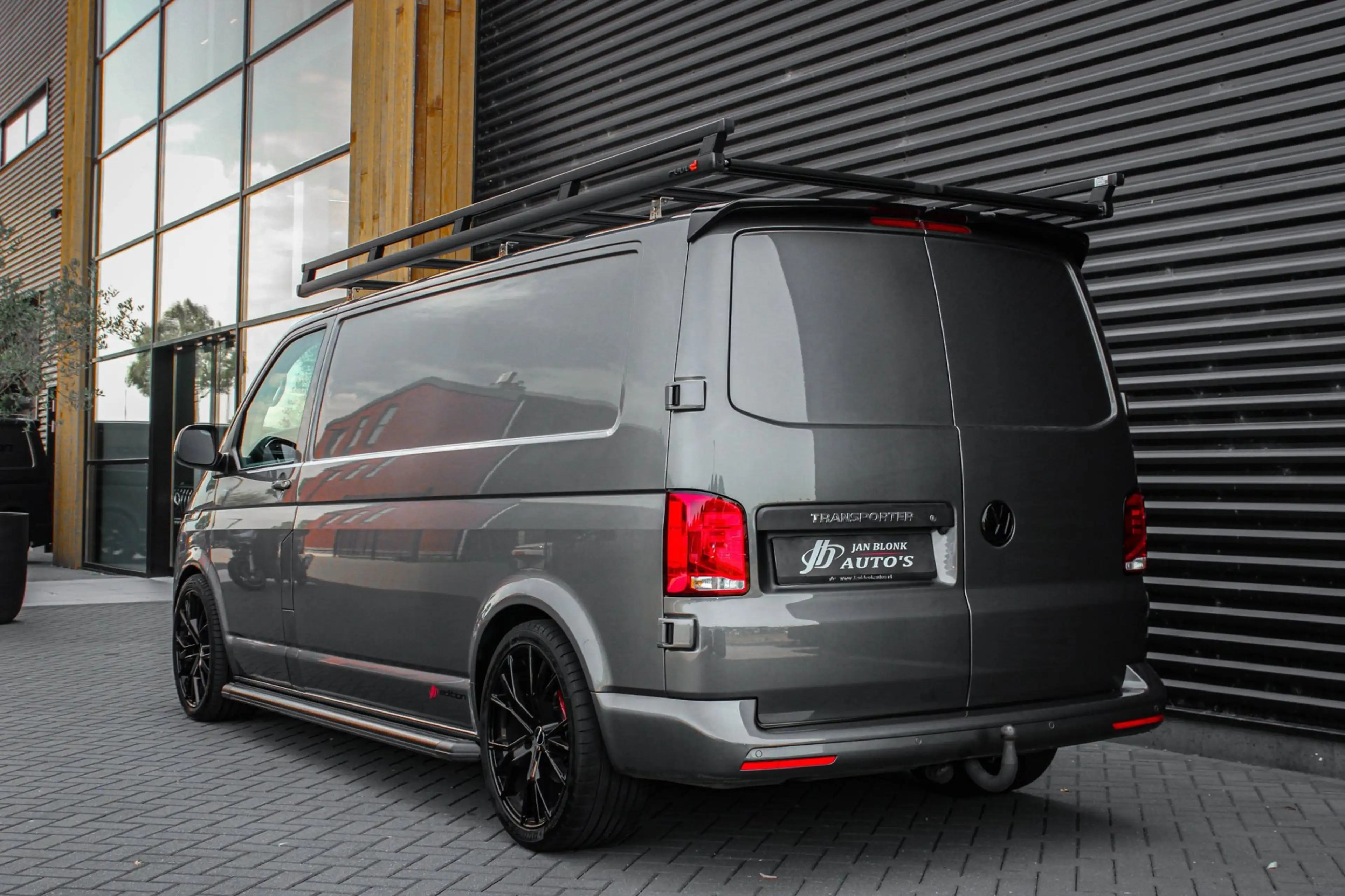 Volkswagen Transporter 2.0 TDI L2H1 150PK DSG JB- EDITION / VERLAGINGSVER — photo 9