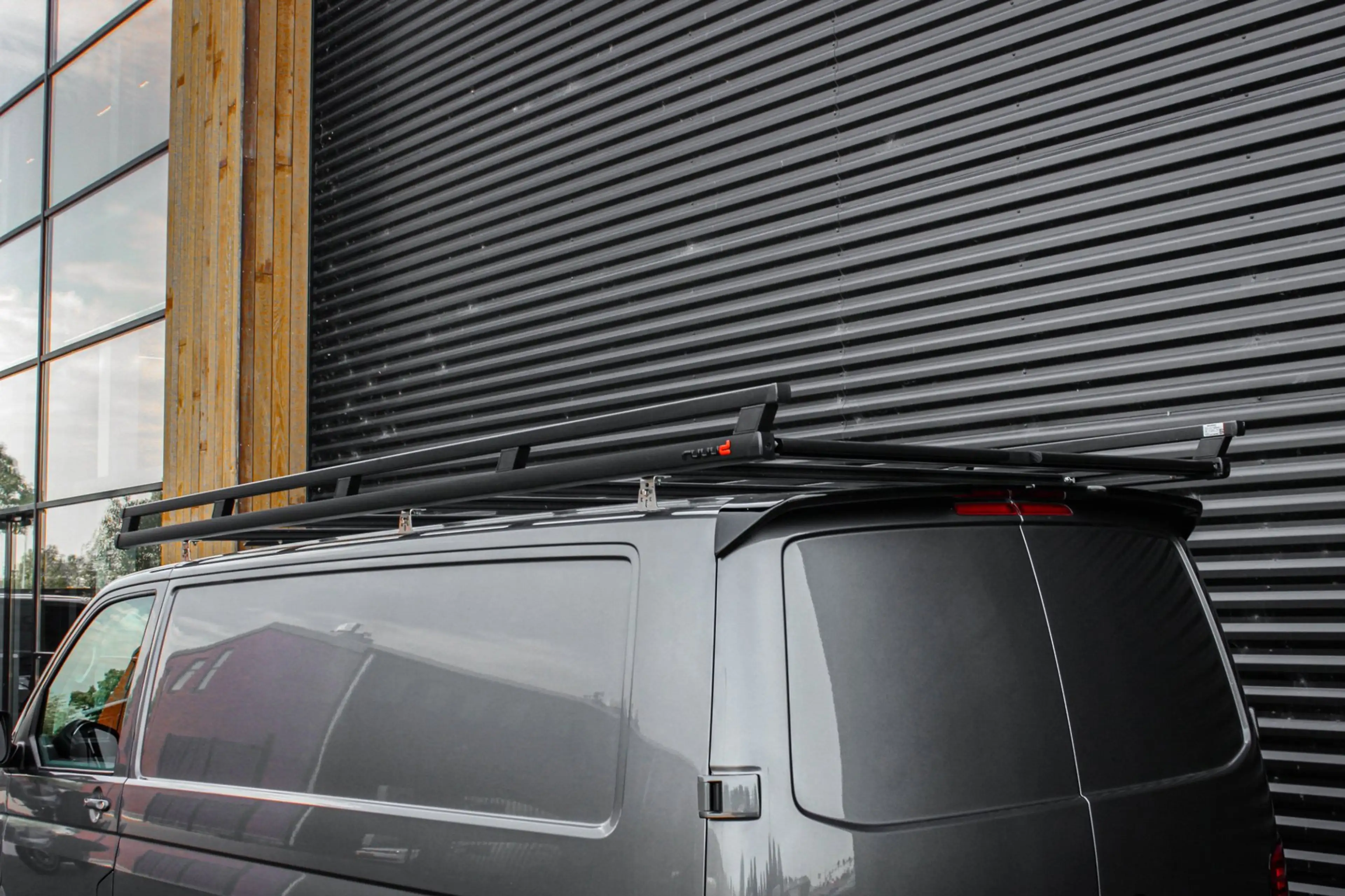 Volkswagen Transporter 2.0 TDI L2H1 150PK DSG JB- EDITION / VERLAGINGSVER — photo 39
