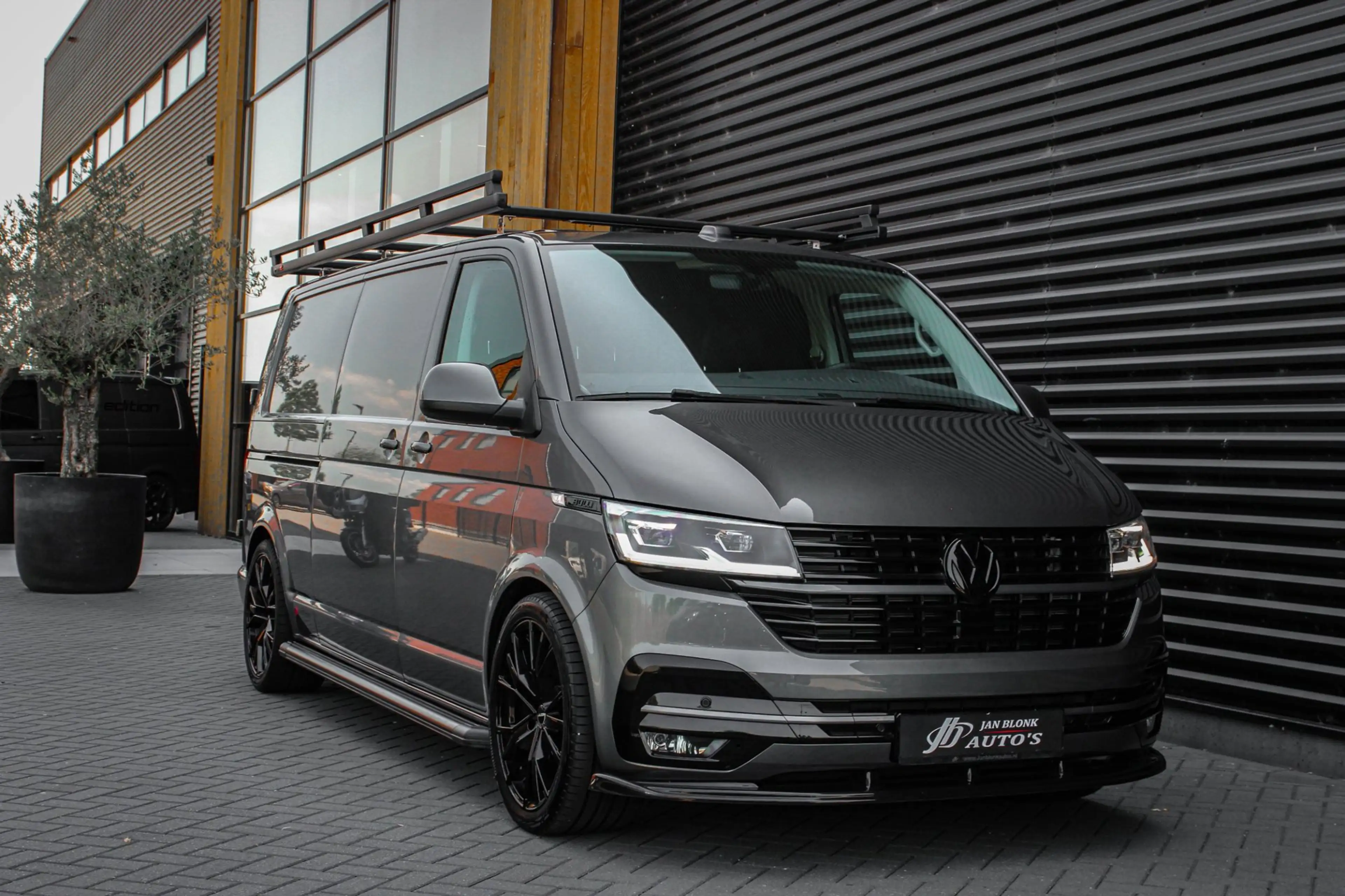 Volkswagen Transporter 2.0 TDI L2H1 150PK DSG JB- EDITION / VERLAGINGSVER — photo 8