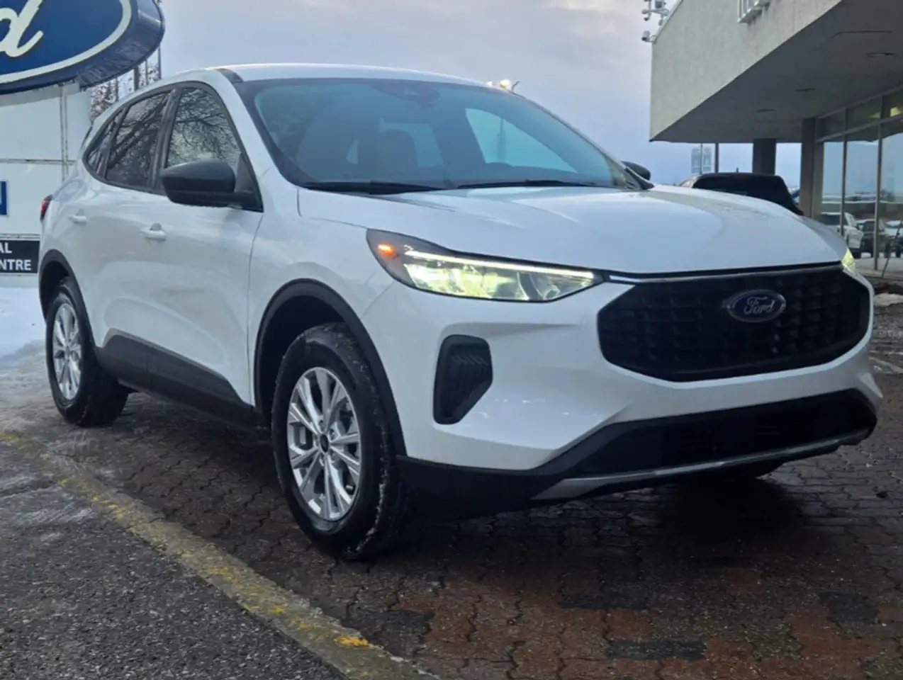 Ford Escape снимка Ford Escape