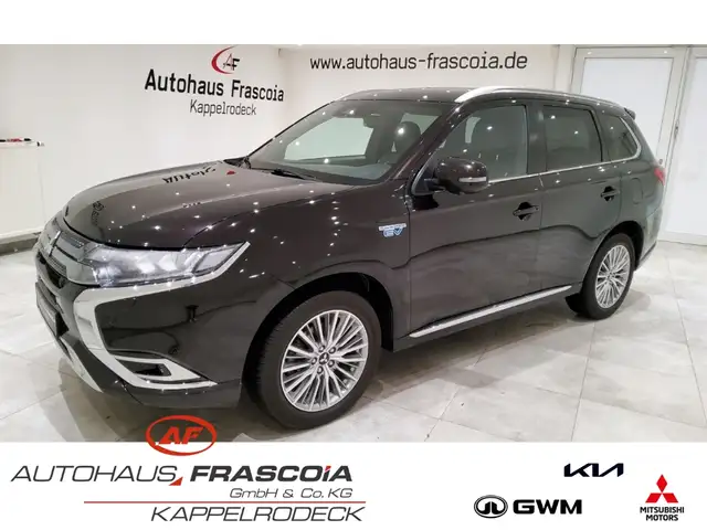 Mitsubishi Outlander 2.4 TOP 4WD Navi Leder ACC PDC SHZ 360grad Kam. St