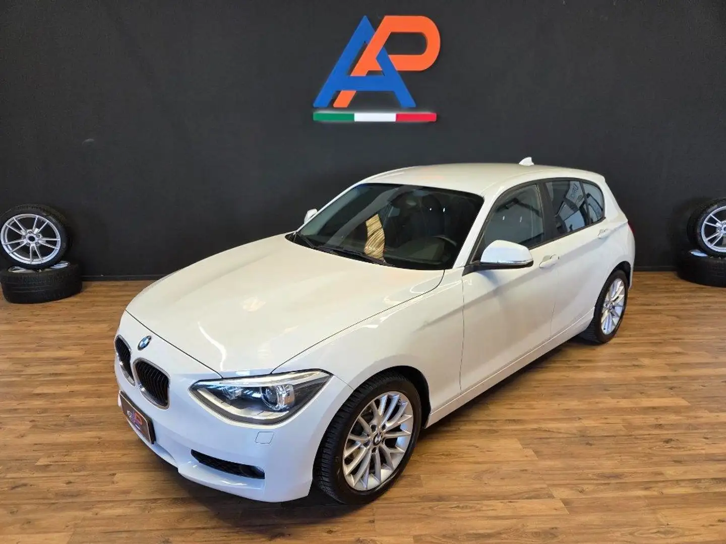 BMW 118 d 5p. Sport Bianco - 2