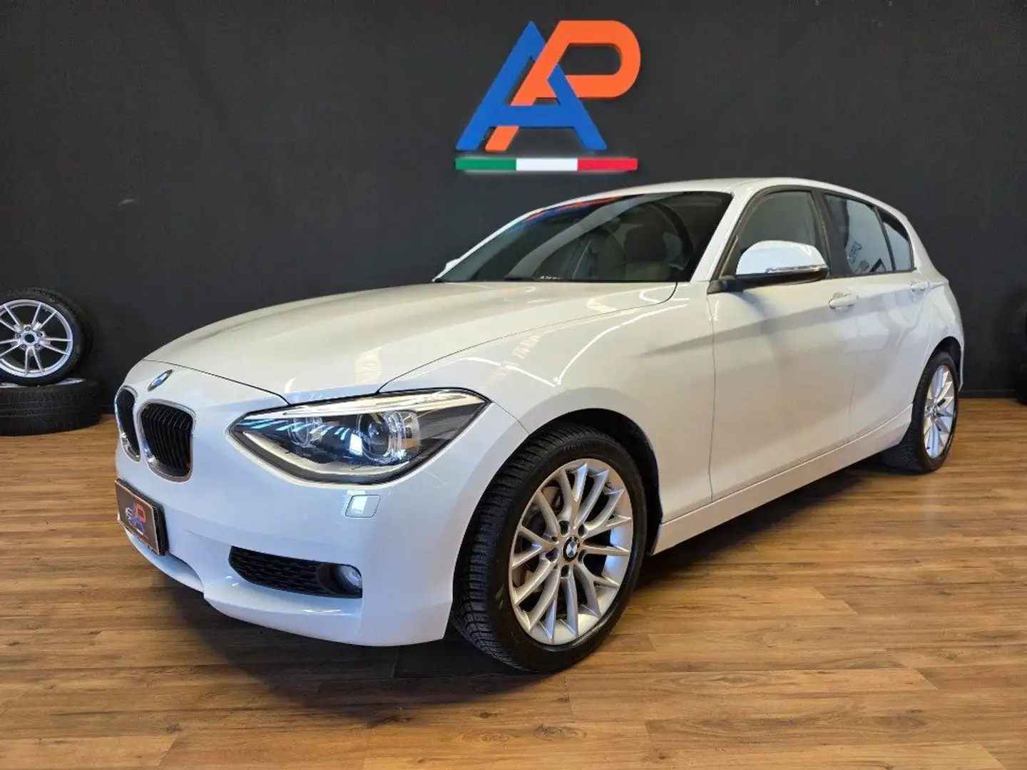 BMW 118 d 5p. Sport Bianco - 1