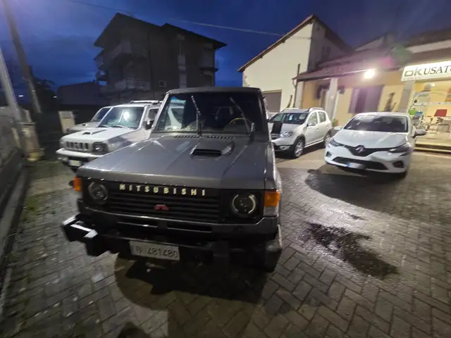 Mitsubishi Pajero Pajero Canvas Top 2.5 td SE my88