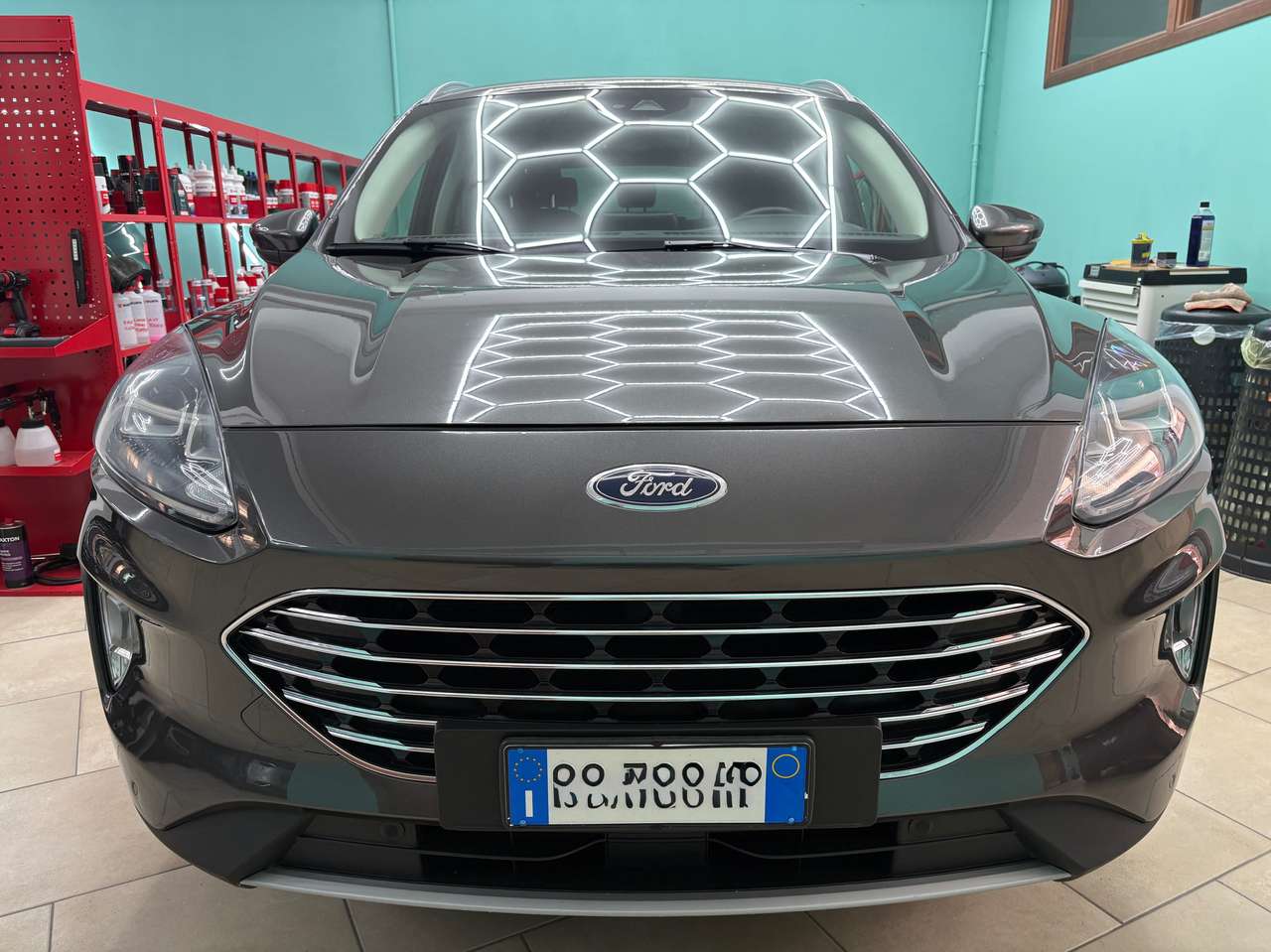 Ford Kuga 1.5 ecoblue Titanium 120cv AUTOMATICA TAGLIANDI FORD PREZZO REALE