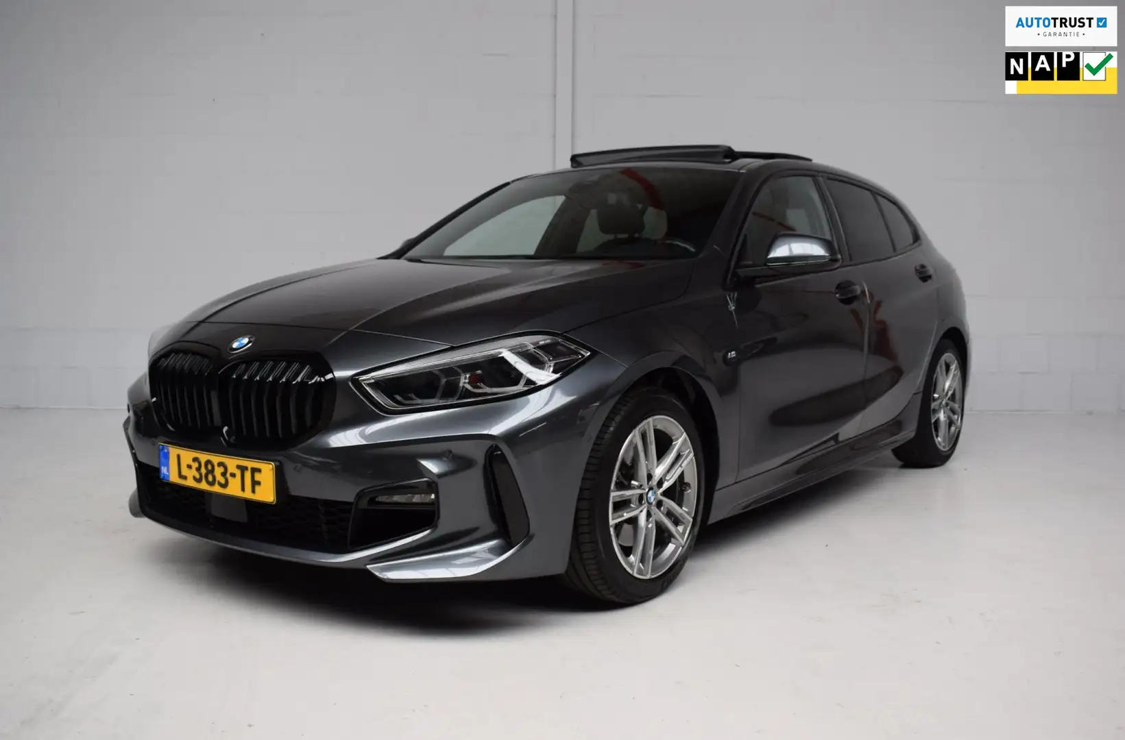 BMW 1-serie M-SPORT ORG.NED / PANORAMADAK / CAMERA / S Gris - 1