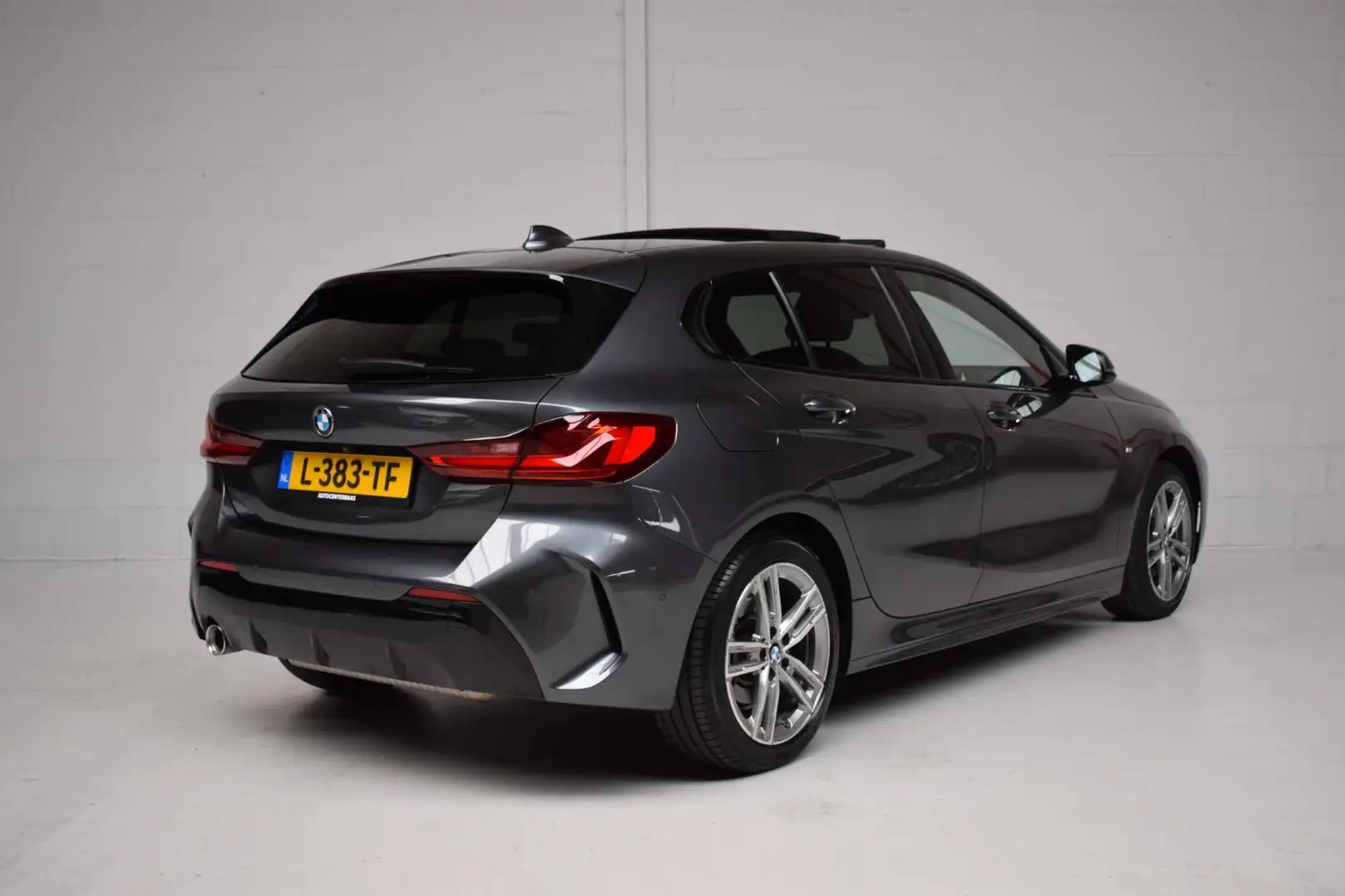 BMW 1-serie M-SPORT ORG.NED / PANORAMADAK / CAMERA / S Gris - 2