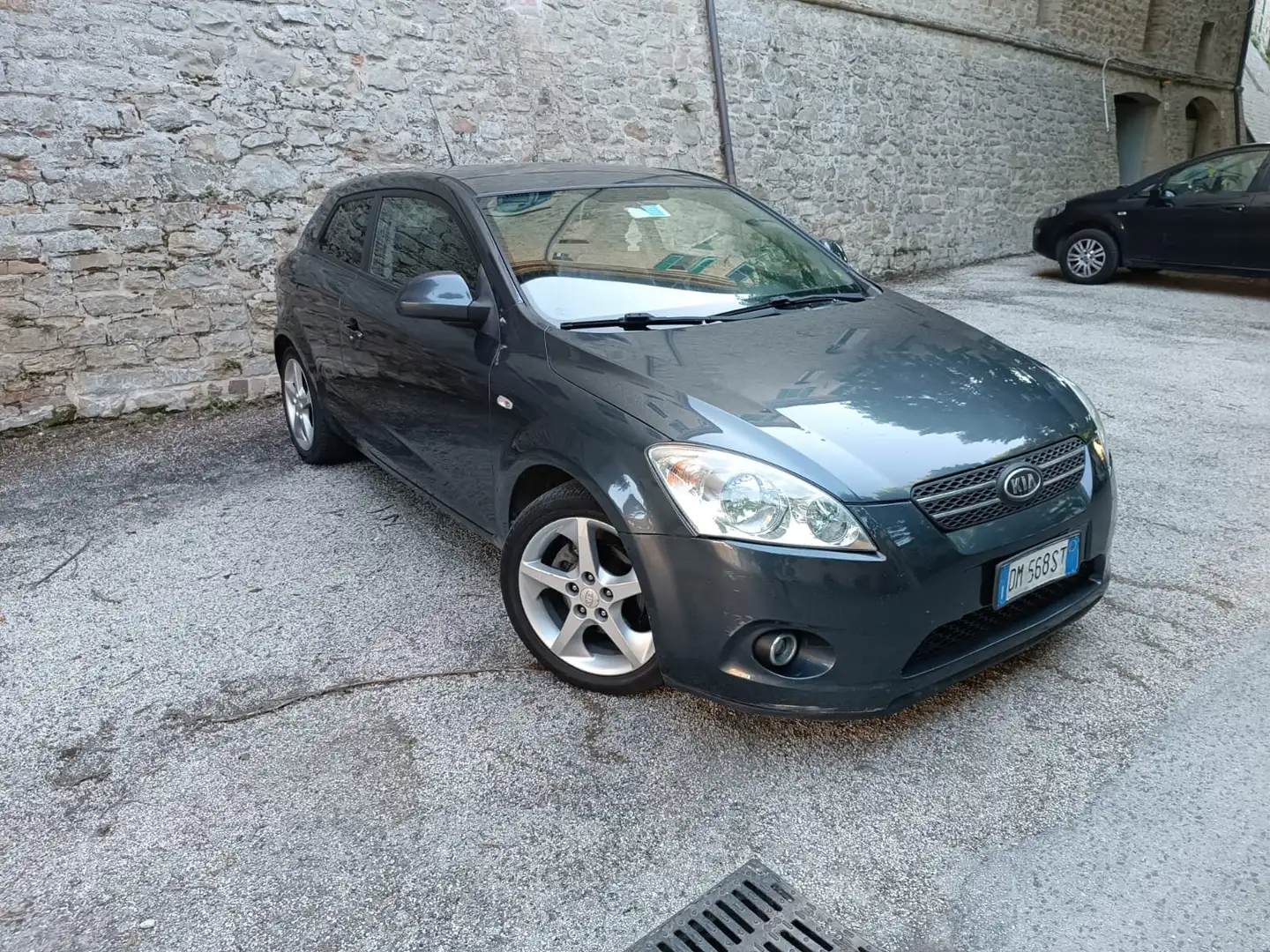 Kia ProCeed / pro_cee'd pro ceed I 2007 Pro Ceed 1.6 crdi EX 115cv Gris - 1