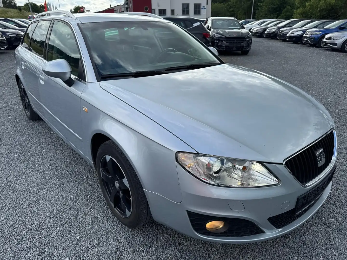 SEAT Exeo ST 2.0 TDI *STYLE*HÄNDLER*EXPORT* Silber - 1