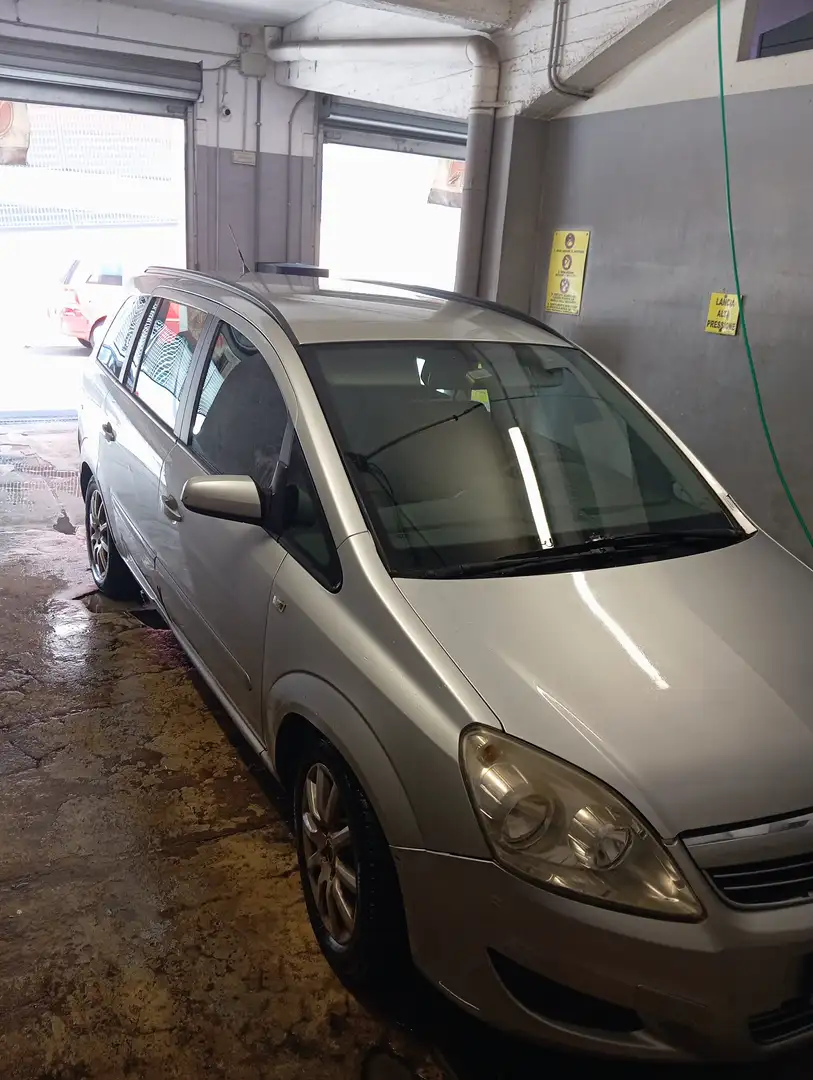 Opel Zafira Zafira 1.9 cdti Enjoy 120cv Argento - 1