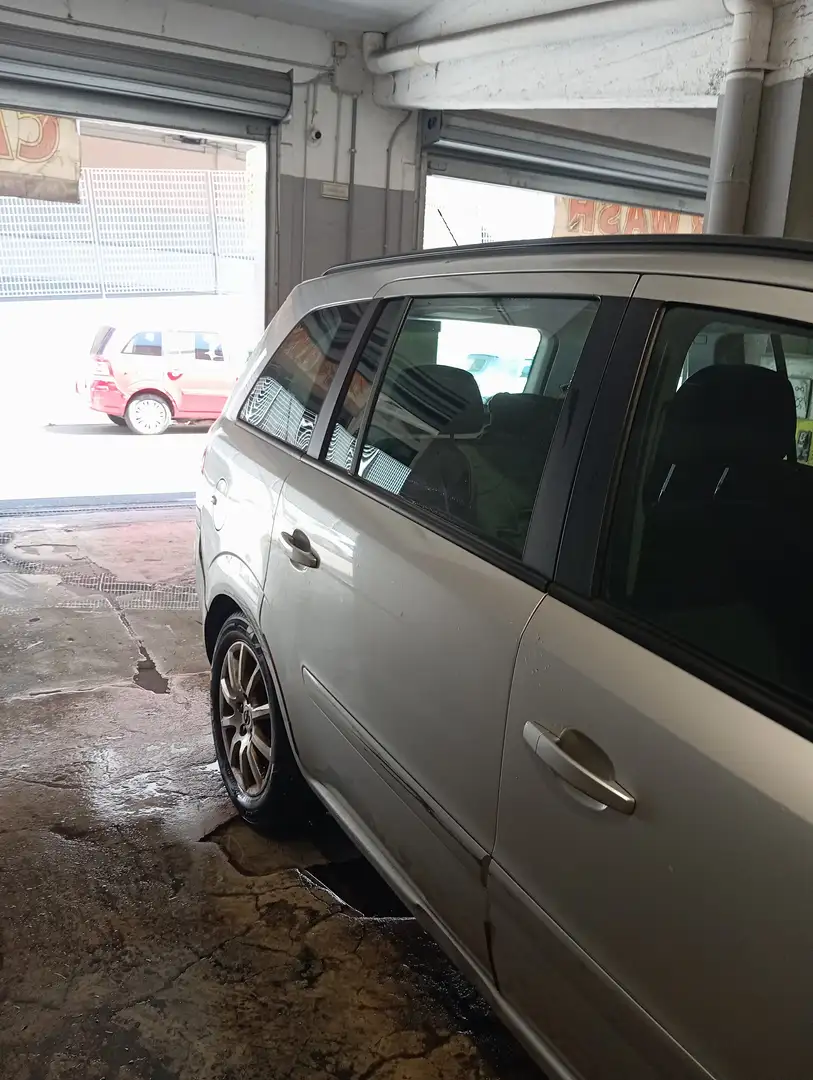 Opel Zafira Zafira 1.9 cdti Enjoy 120cv Argento - 2