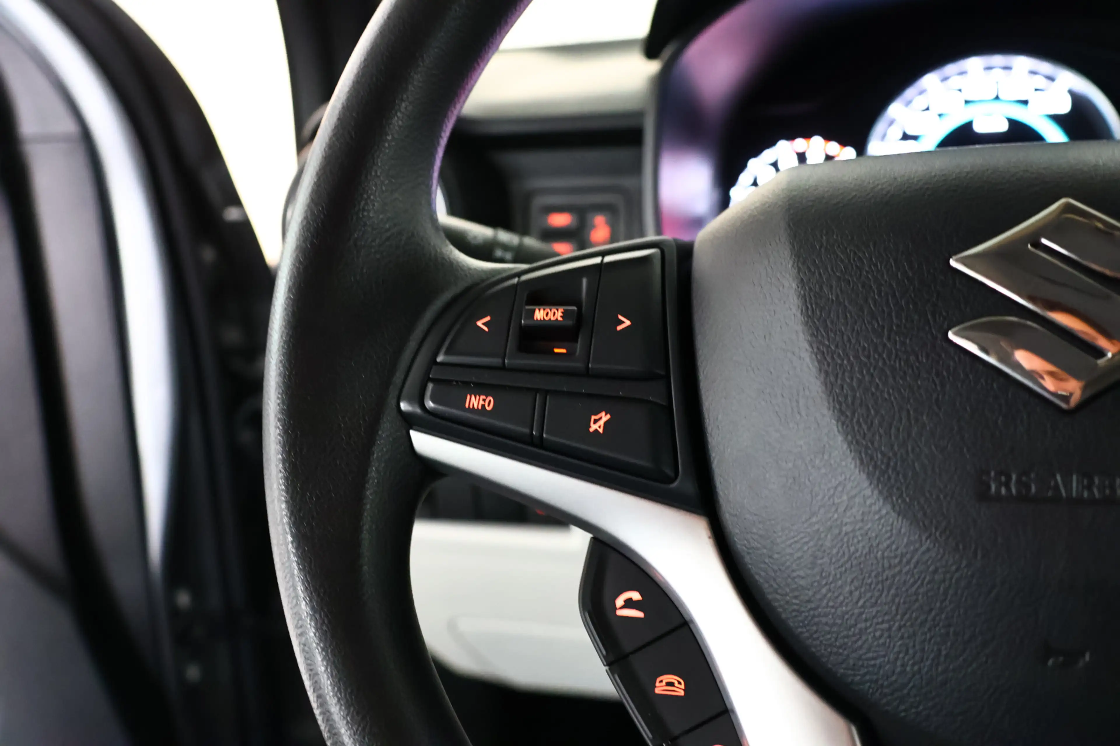 Suzuki Ignis 1.2 Select / Automaat / Camera / Airco — photo 19