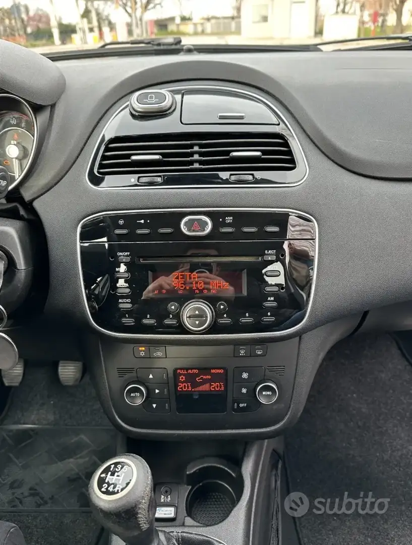 Fiat Punto 5p 1.3 mjt II 16v Lounge eco s&s 85cv E5+ - 2