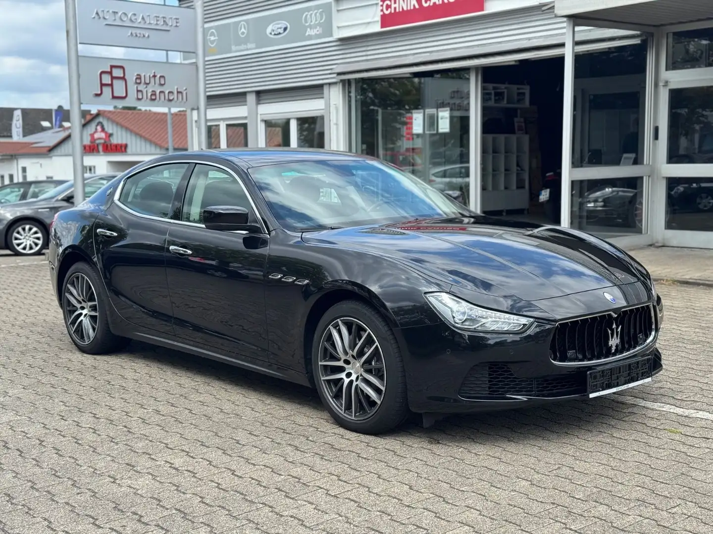 Maserati Ghibli 3.0 V6 Automatik *1. Hand Schwarz - 1