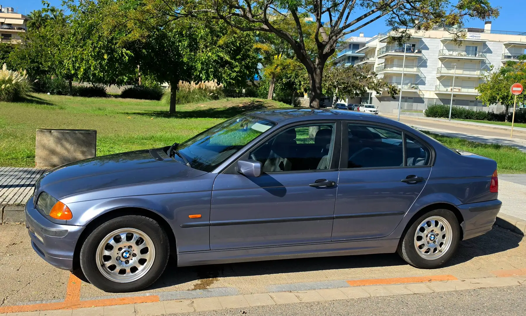 BMW 318 318i Azul - 1