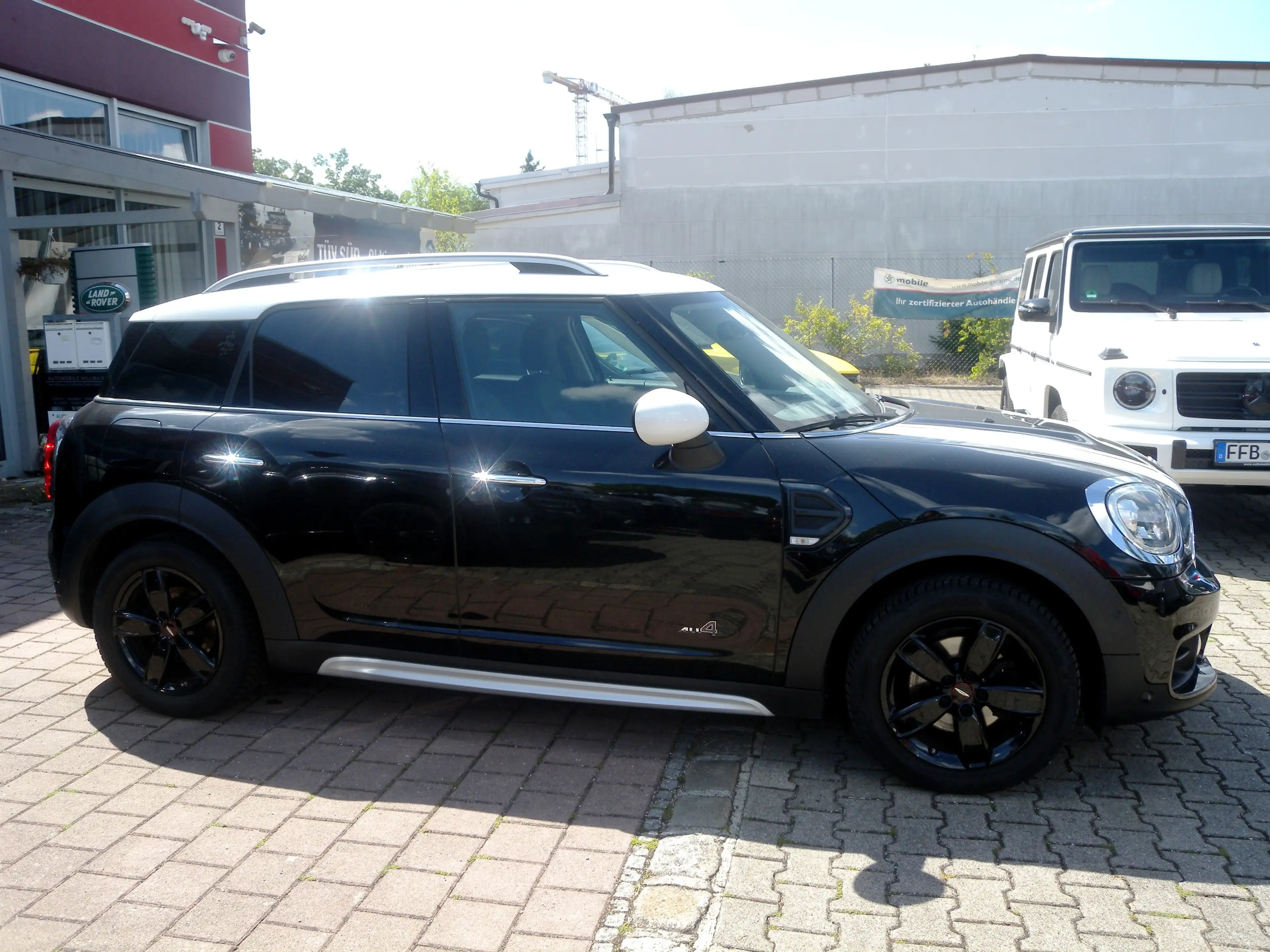 MINI Cooper Countryman ALL4 *SHZ*XENON*NAVI*KAMERA*PDC* — photo 10