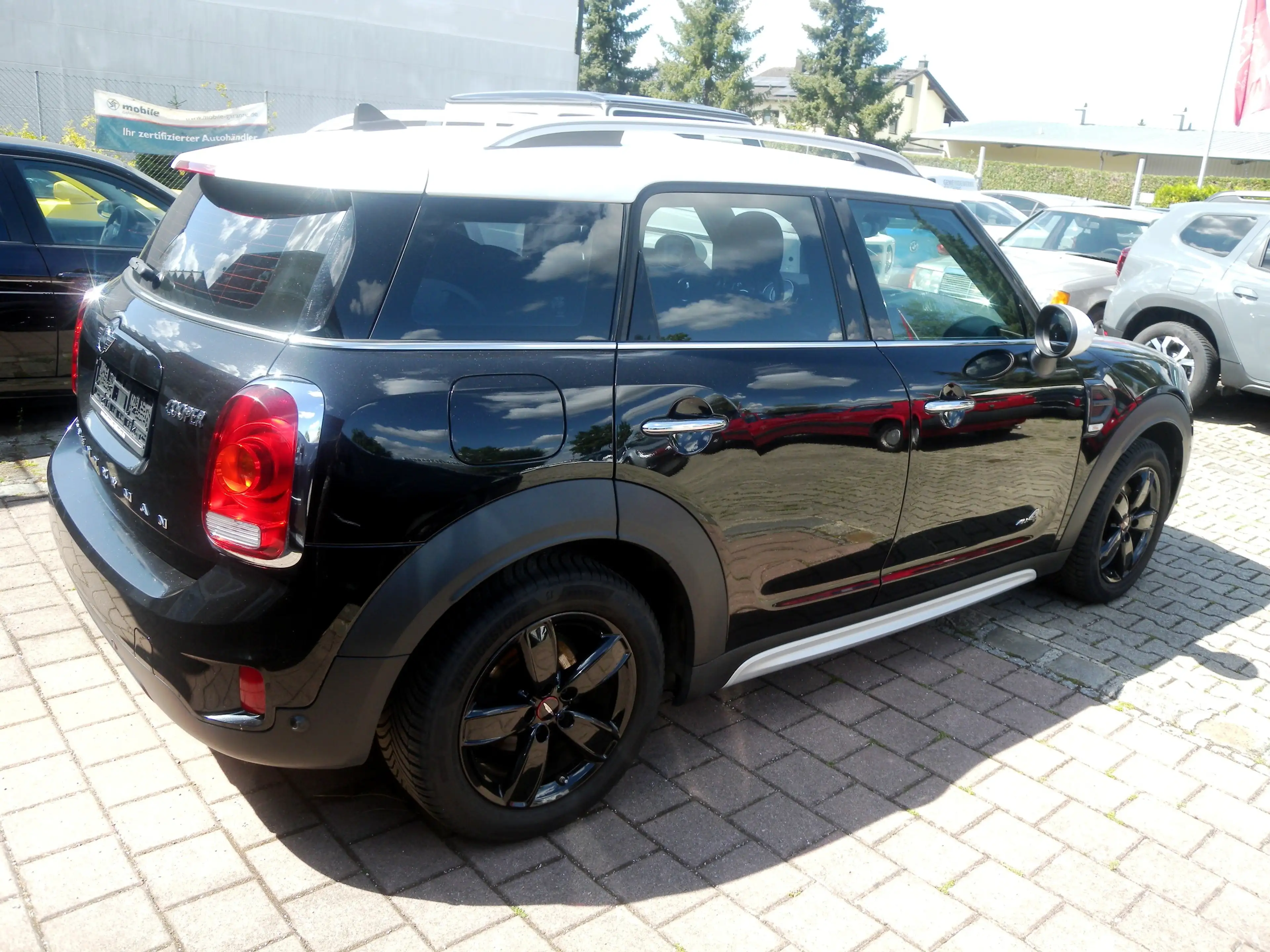 MINI Cooper Countryman ALL4 *SHZ*XENON*NAVI*KAMERA*PDC* — photo 9