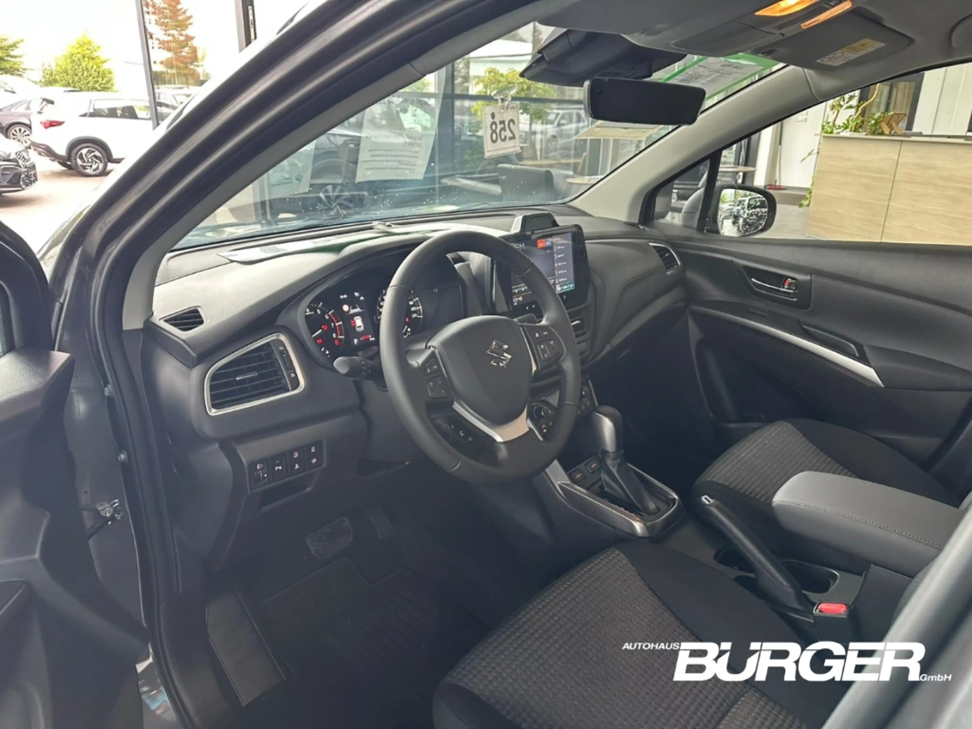 Suzuki SX4 S-Cross Comfort 1.4 AT Facelift Navi AHK LED ACC Kamera Si — photo 10