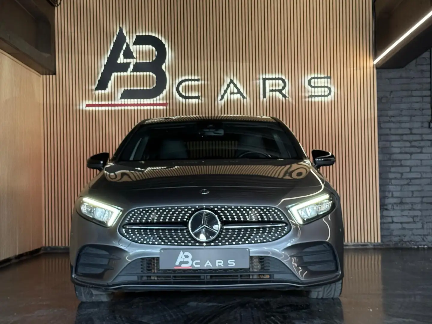 Mercedes-Benz A 200 * GARANTIE 12 MOIS * PACK AMG * 107MKM * Gris - 2