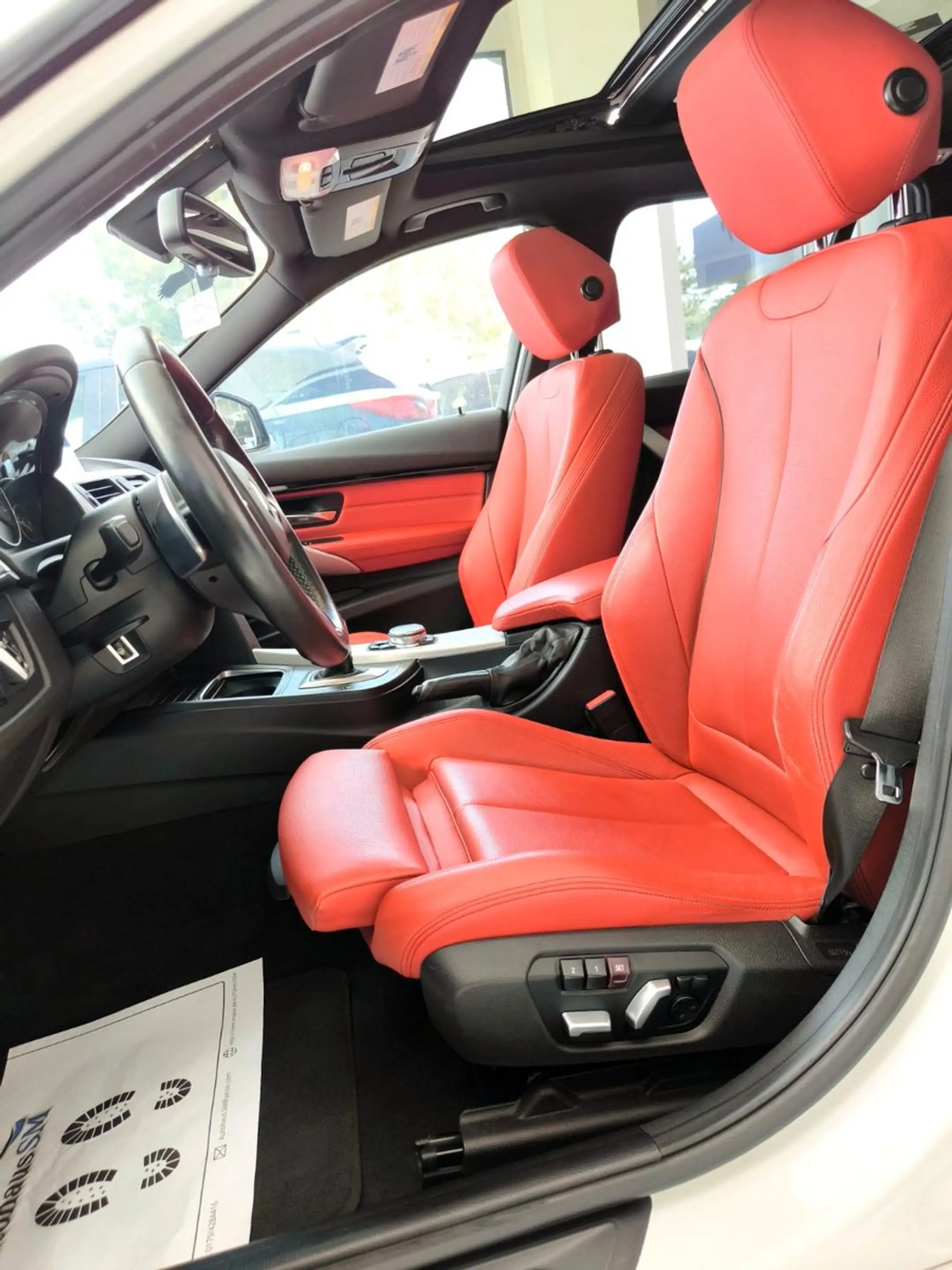 BMW 328 i xDrive Touring*M-Paket*Hud*H&K* — photo 14