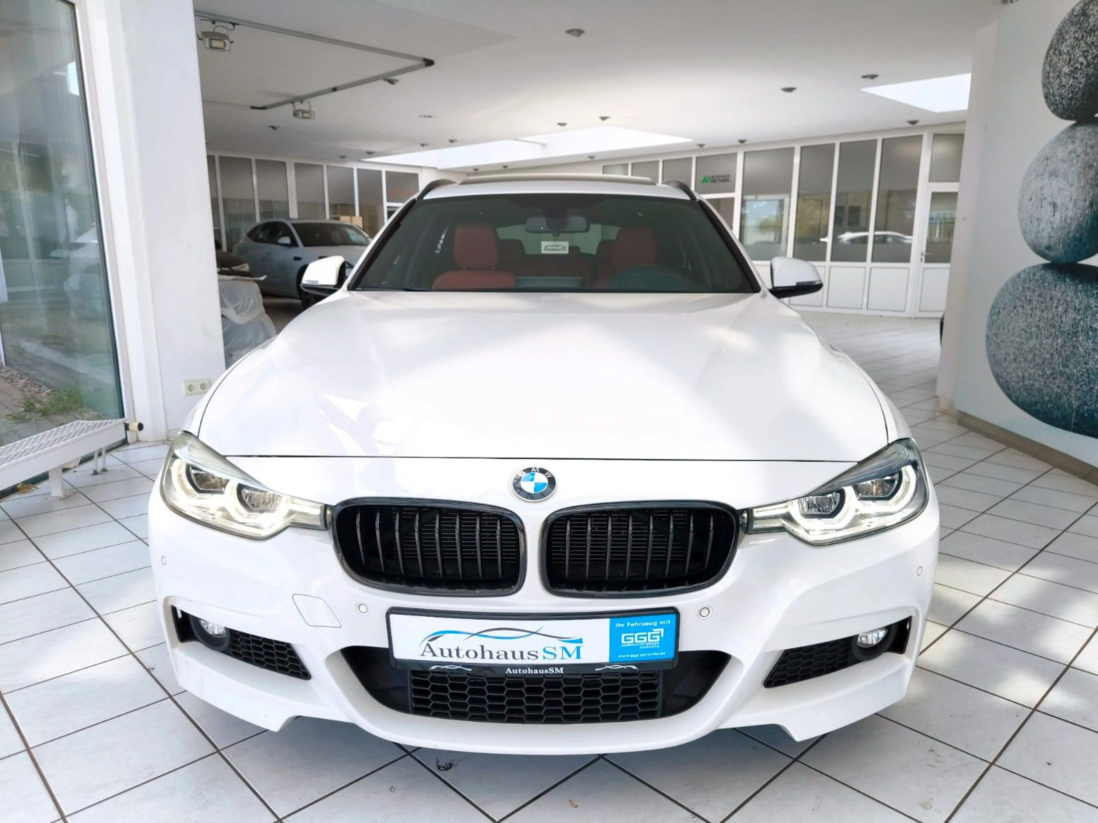 BMW 328 i xDrive Touring*M-Paket*Hud*H&K* — photo 5