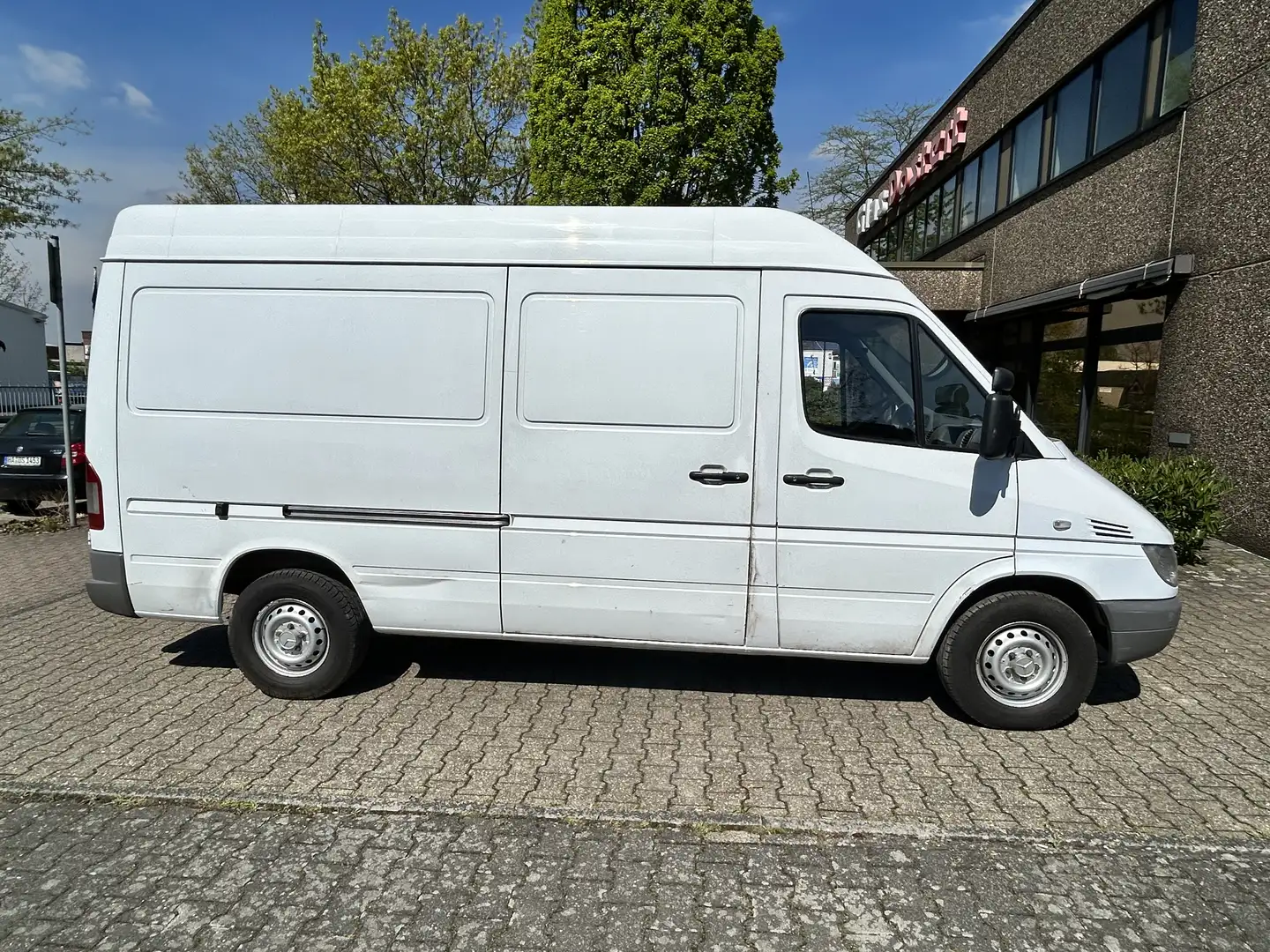 Mercedes-Benz Sprinter 211 CDI (901.6/902.661/62) Weiß - 2