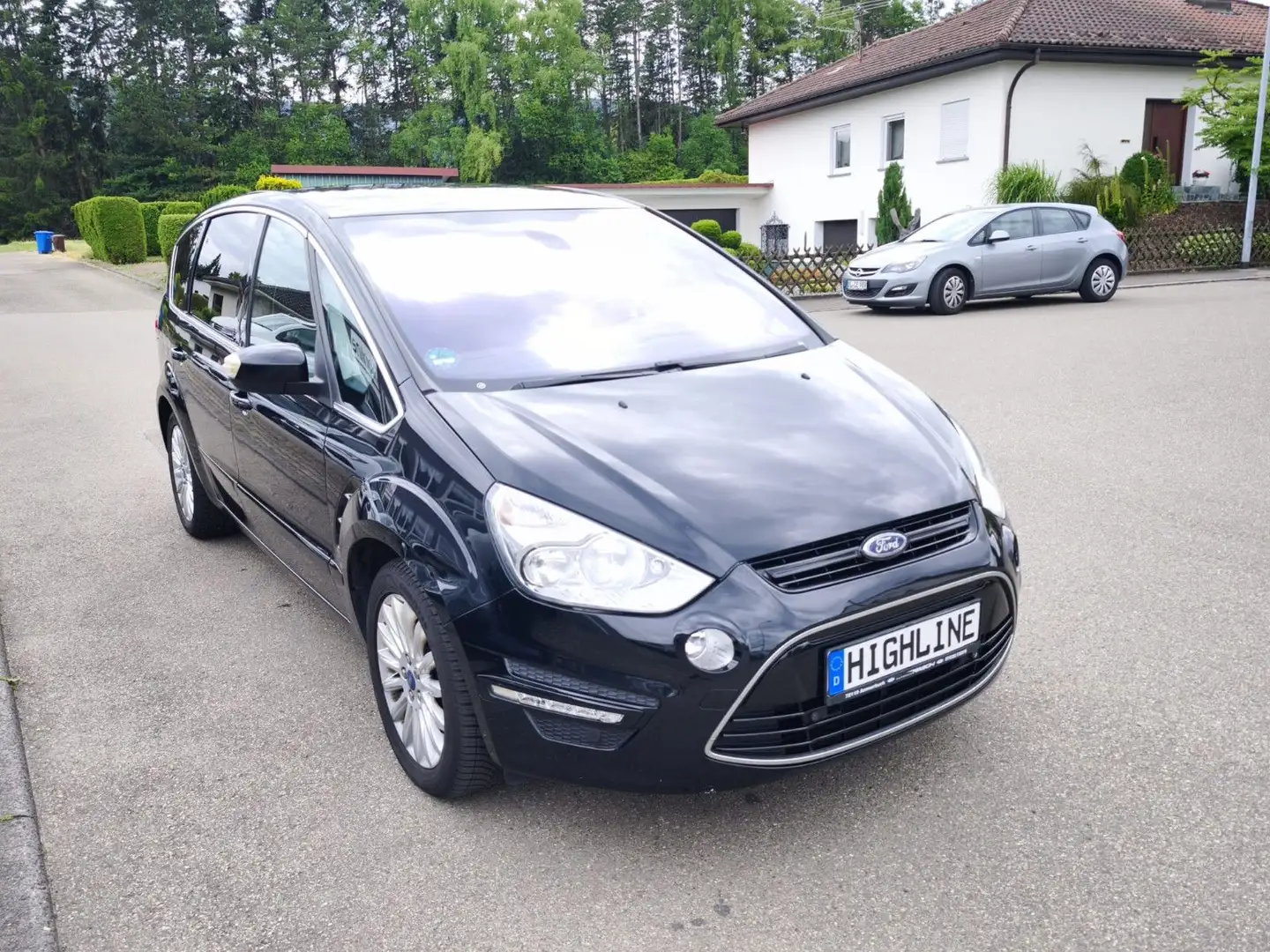 Ford S-Max S-MAX Titanium -Klimaaut.,SHZ Schwarz - 1