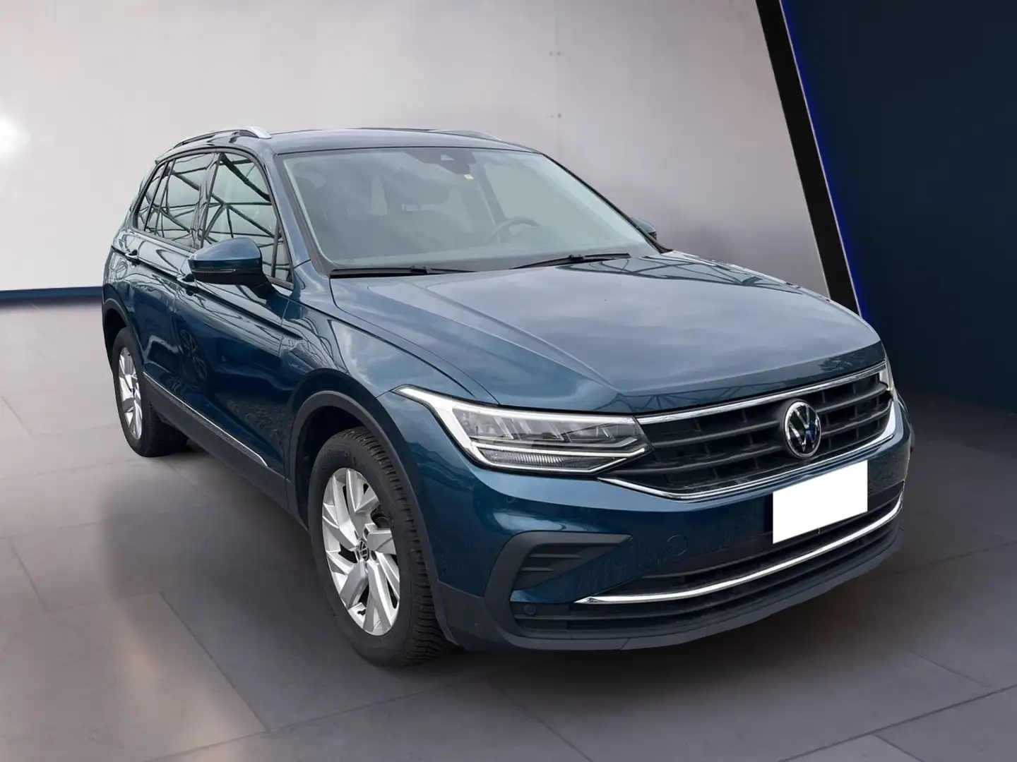 Volkswagen Tiguan II 2021 2.0 tdi scr Life 4motion 150cv dsg Blu/Azzurro - 2
