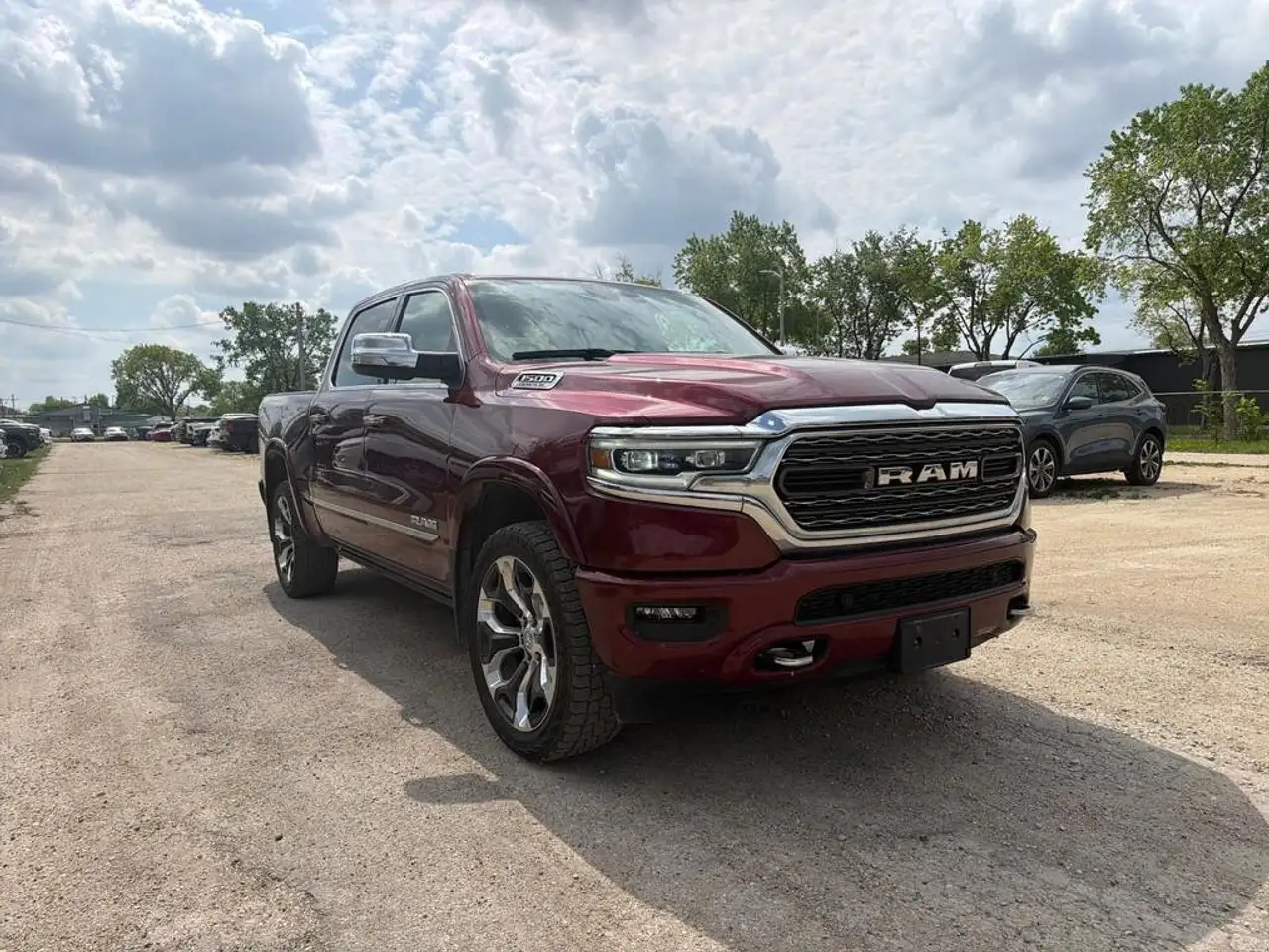 RAM 1500 снимка RAM 1500