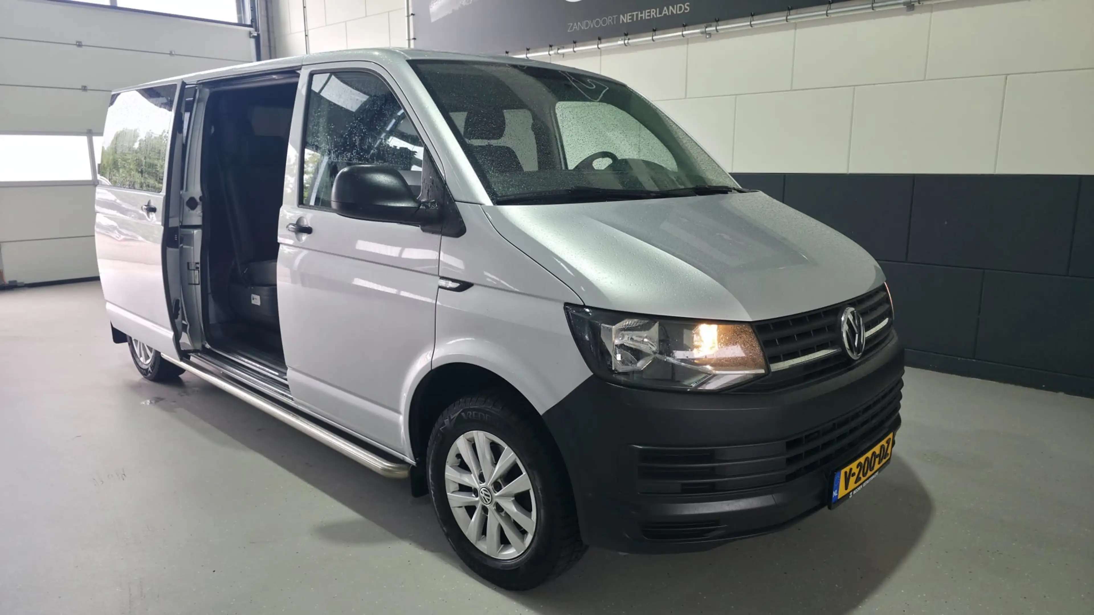 Volkswagen Transporter 2.0 TDI L2H1 6 persoons comfortline Dubbele kabine — photo 9