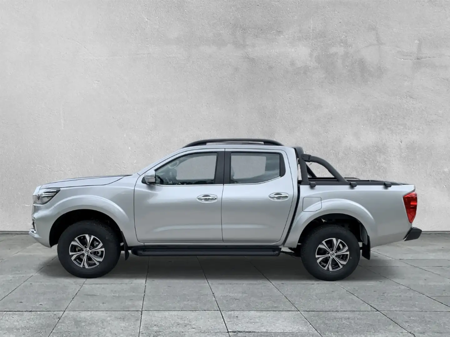 DFSK DOKA 2.3TDI AUTOM 4WD Basis Nissan Navara Silver - 2